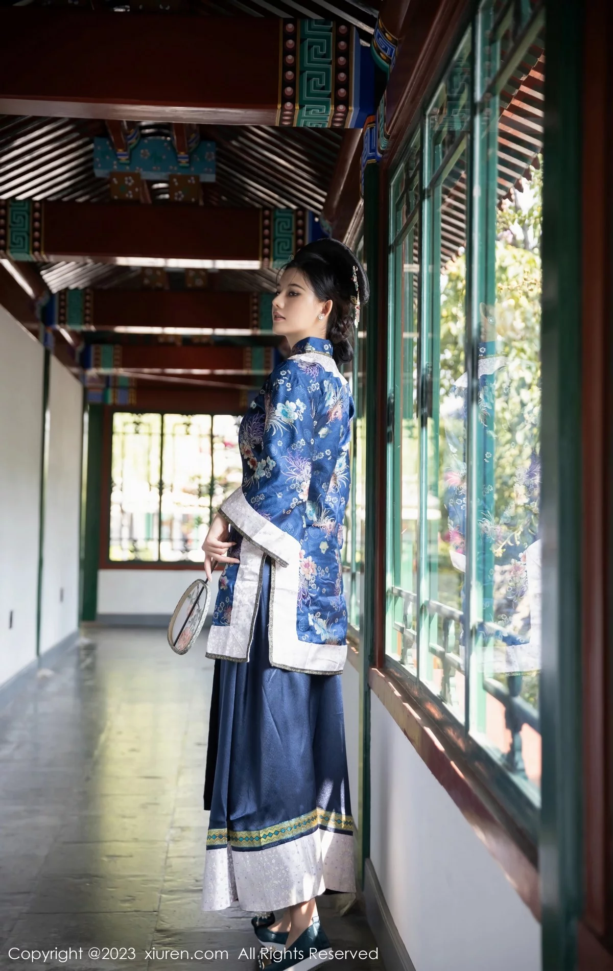 模特就是阿朱啊脱宫廷古装露蓝色睡衣秀曼妙绝美身姿诱惑写真86P-第1章-图片2