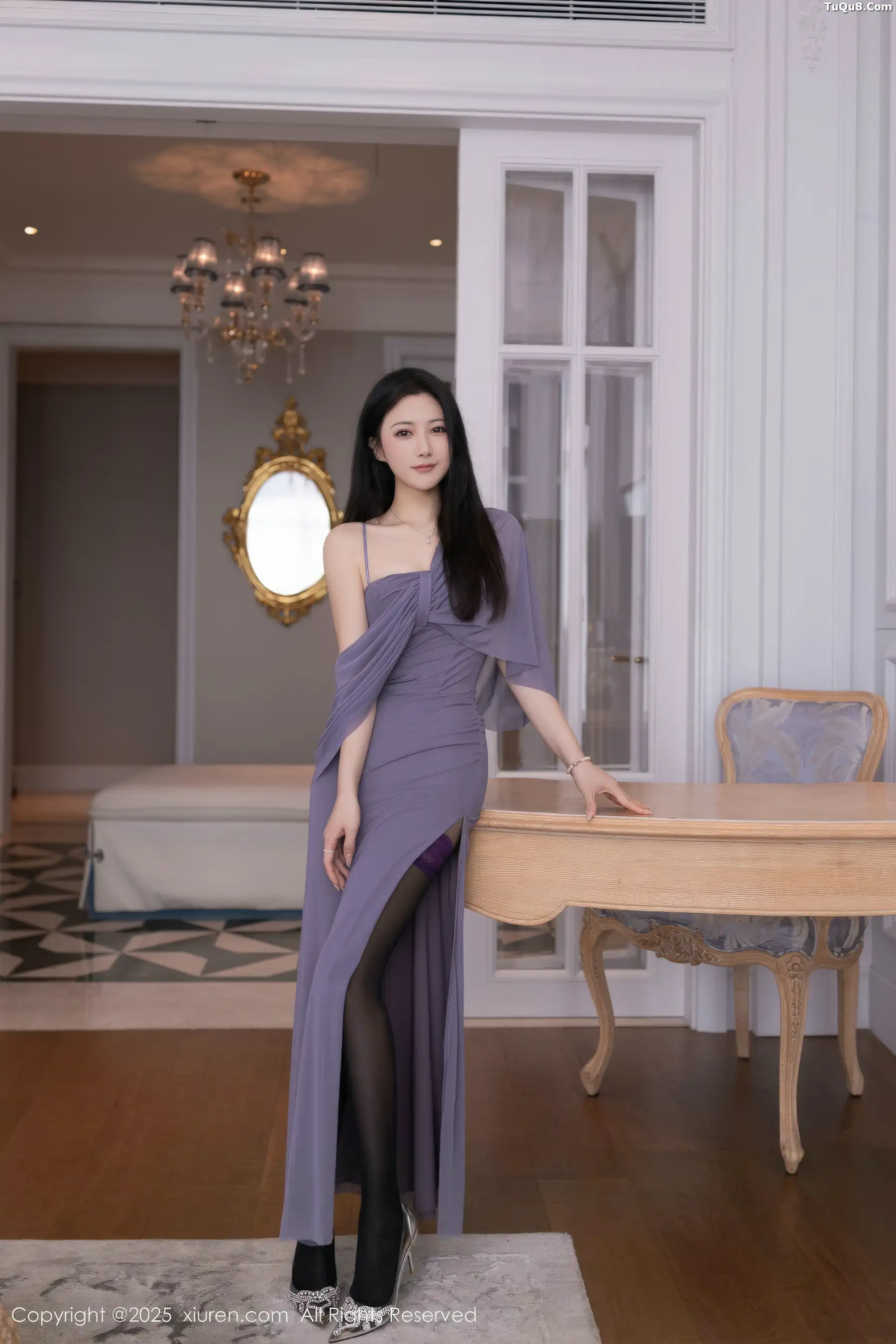 模特鱼子酱Fish性感紫色连衣裙配紫丝吊袜秀曼妙身姿诱惑写真76P-第1章-图片1