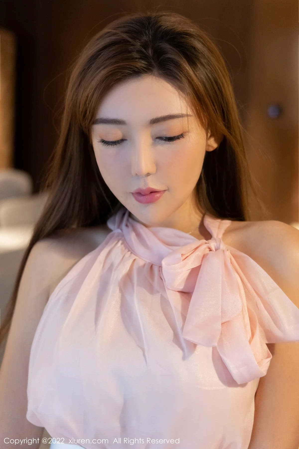 模特萌汉药baby青海旅拍粉色轻透上衣配白短裙秀翘臀诱惑写真58P-第1章-图片2