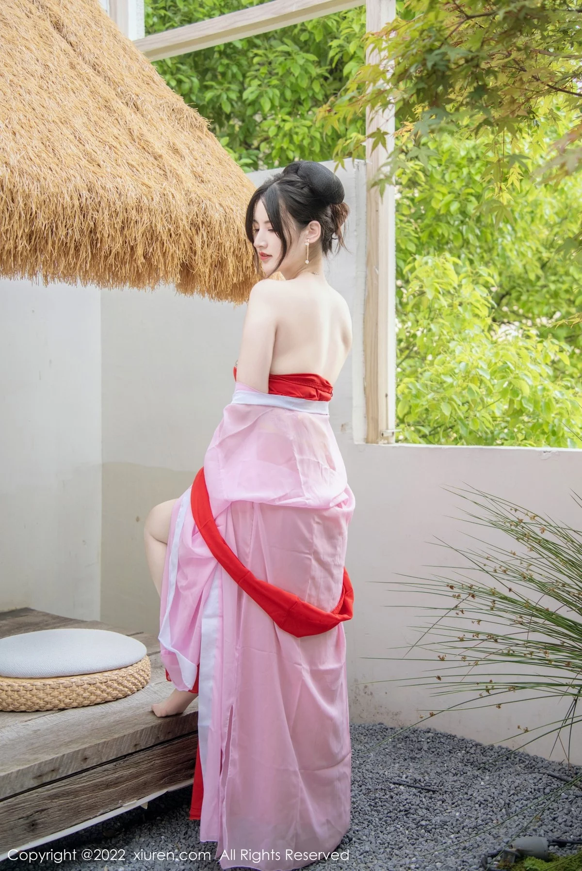 模特诗诗kiki性感古装服饰配无内肉丝半脱秀惹火身材诱惑写真80P-第1章-图片3