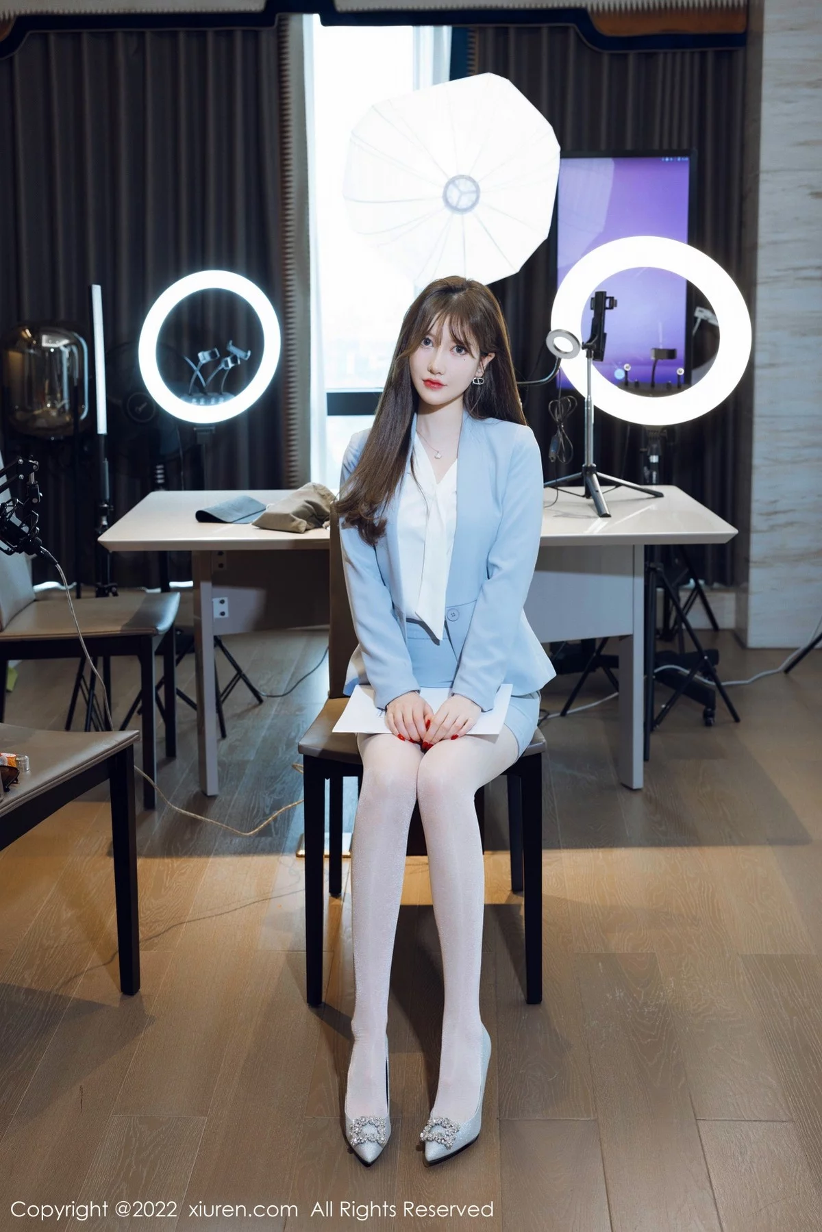 模特美桃酱蓝色制服系列私房半脱露性感内衣超薄肉丝诱惑写真64P-第1章-图片1