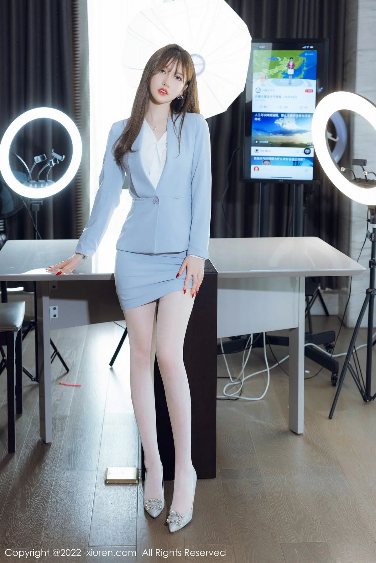 模特美桃酱蓝色制服系列私房半脱露性感内衣超薄肉丝诱惑写真64P-第1章-图片2