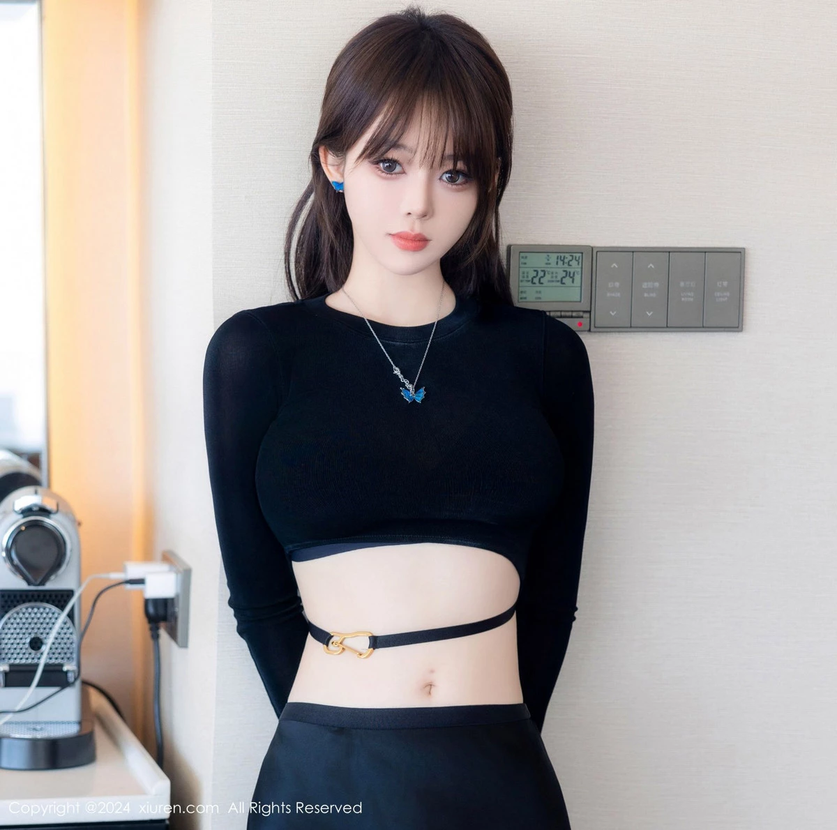 模特奶瓶性感黑色上衣配黑色长裙露粉黑内衣秀曼妙身姿诱惑写真83P-第1章-图片2