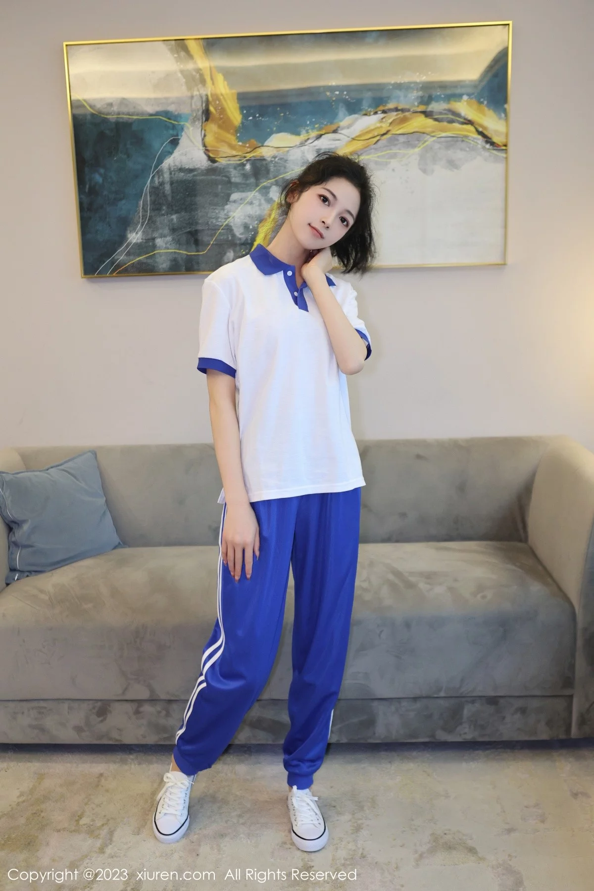 模特茜茜Kimi脱性感学妹装露浅色蕾丝内衣秀完美身材诱惑写真85P-第1章-图片2
