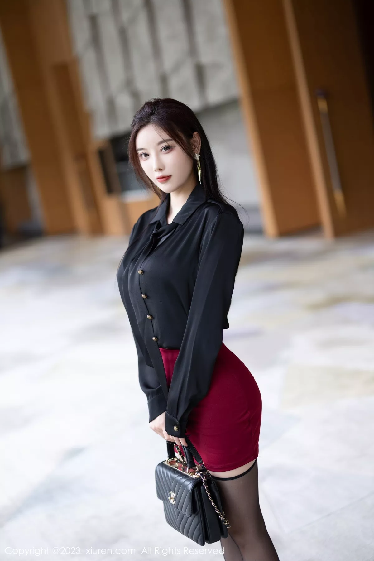 女神杨晨晨Yome脱深蓝上衣露性感肉色蕾丝边内衣迷人诱惑写真81P-第1章-图片2