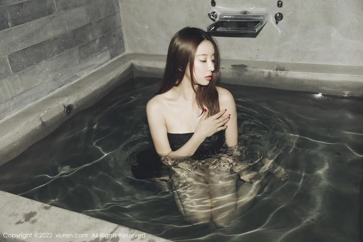 模特筱慧三亚旅拍室内浴室性感黑色薄透服饰湿身撩人诱惑写真55P-第1章-图片3