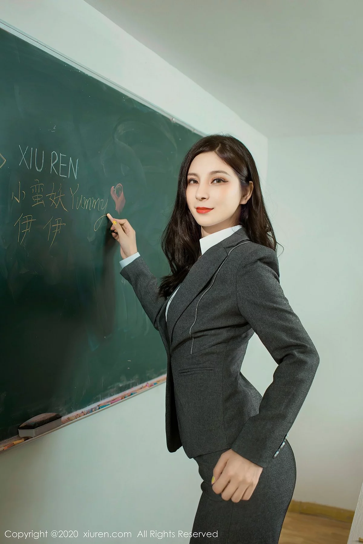 嫩模小蛮妖Yummy教学摆姿拍照主题脱黑丝裤袜秀完美身材诱惑写真61P-第3章-图片2