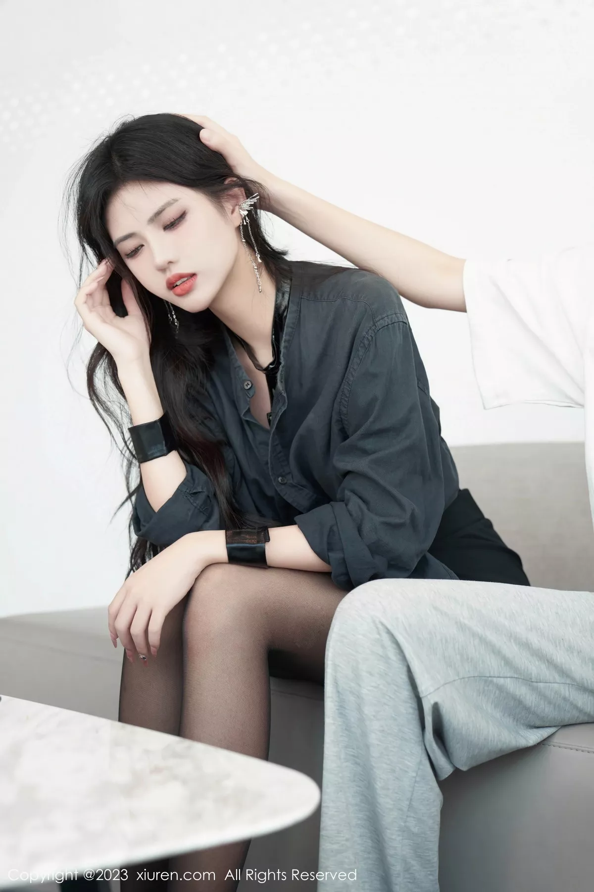 模特浅浅Danny性感黑色情趣服配超薄黑丝秀丰腴身姿诱惑写真84P-第1章-图片3