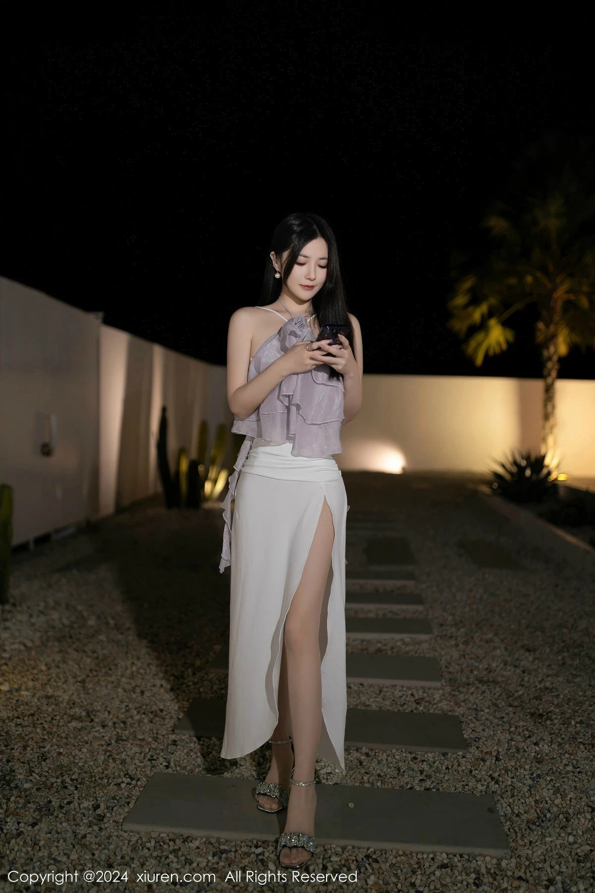 模特鱼子酱Fish性感紫灰色上衣露轻透内衣配超薄肉丝诱惑写真80P-第1章-图片2