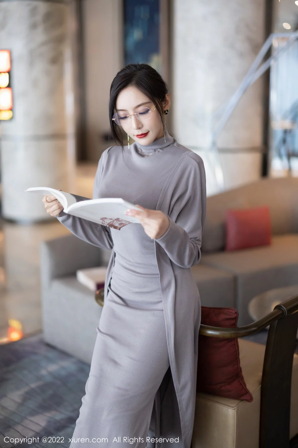 女神王馨瑶yanni女学者的反转主题典雅灰色长裙性感迷人写真84P-第1章-图片2