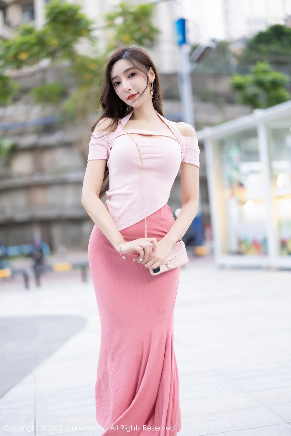 女神王馨瑶yanni脱粉色长裙露性感蕾丝内裤秀惹火身材诱惑写真78P-第1章-图片3