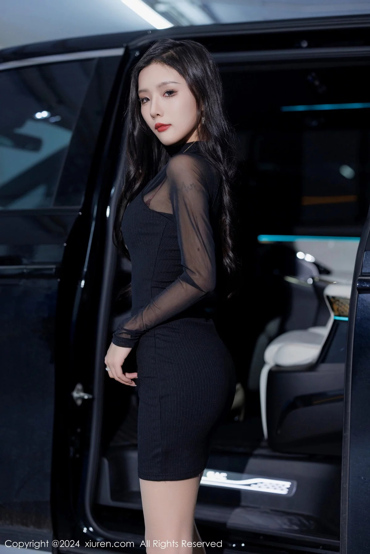 模特七七kiko性感黑色连衣短裙露暖色内衣配原色丝袜迷人写真50P-第1章-图片3