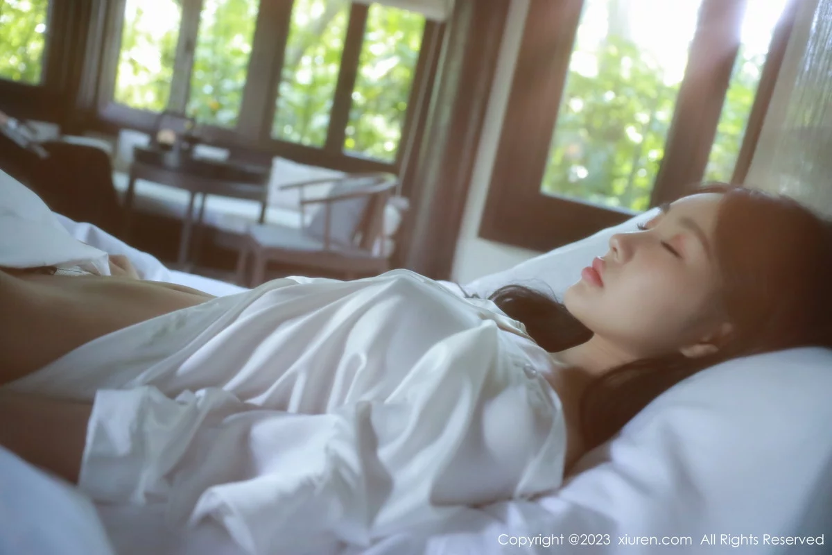 模特谢晚晚私房床上脱性感白T秀曼妙身姿美轮美奂迷人诱惑写真44P-第7章-图片2
