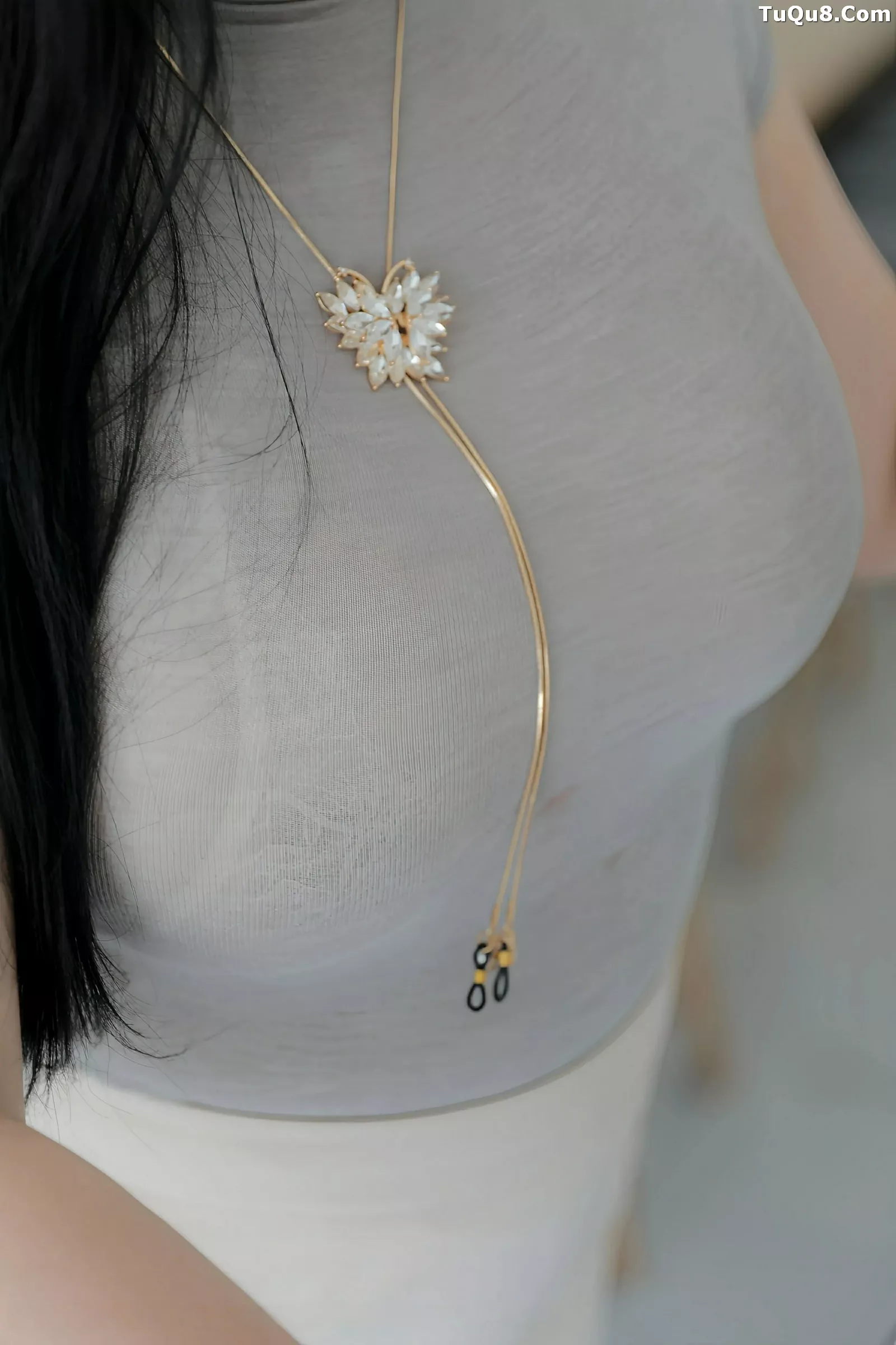 模特王婉悠Queen性感灰色OL服饰配超薄肉丝秀丰腴身姿诱惑写真80P-第1章-图片4