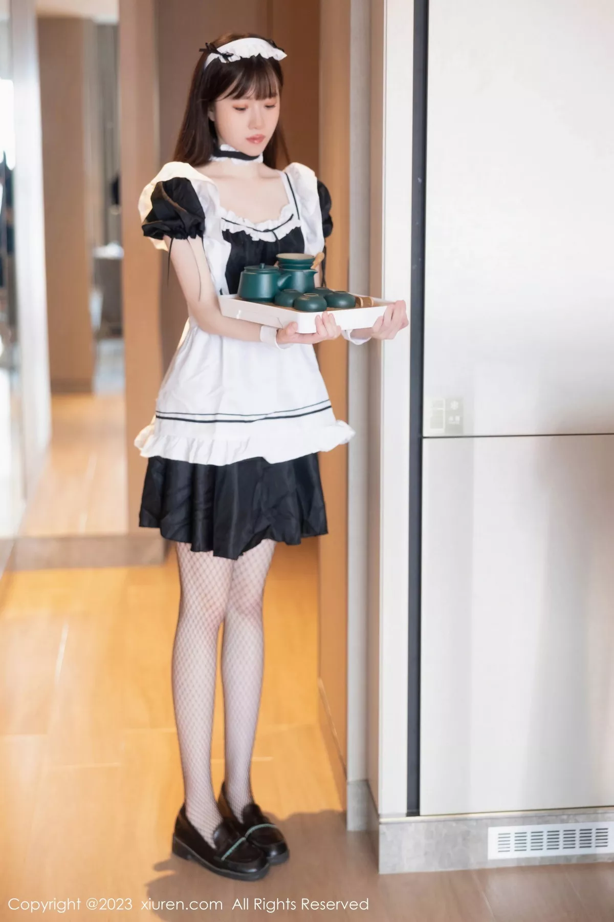 模特林悠悠性感黑色女仆服饰配黑色网格袜秀曼妙身姿诱惑写真84P-第1章-图片3