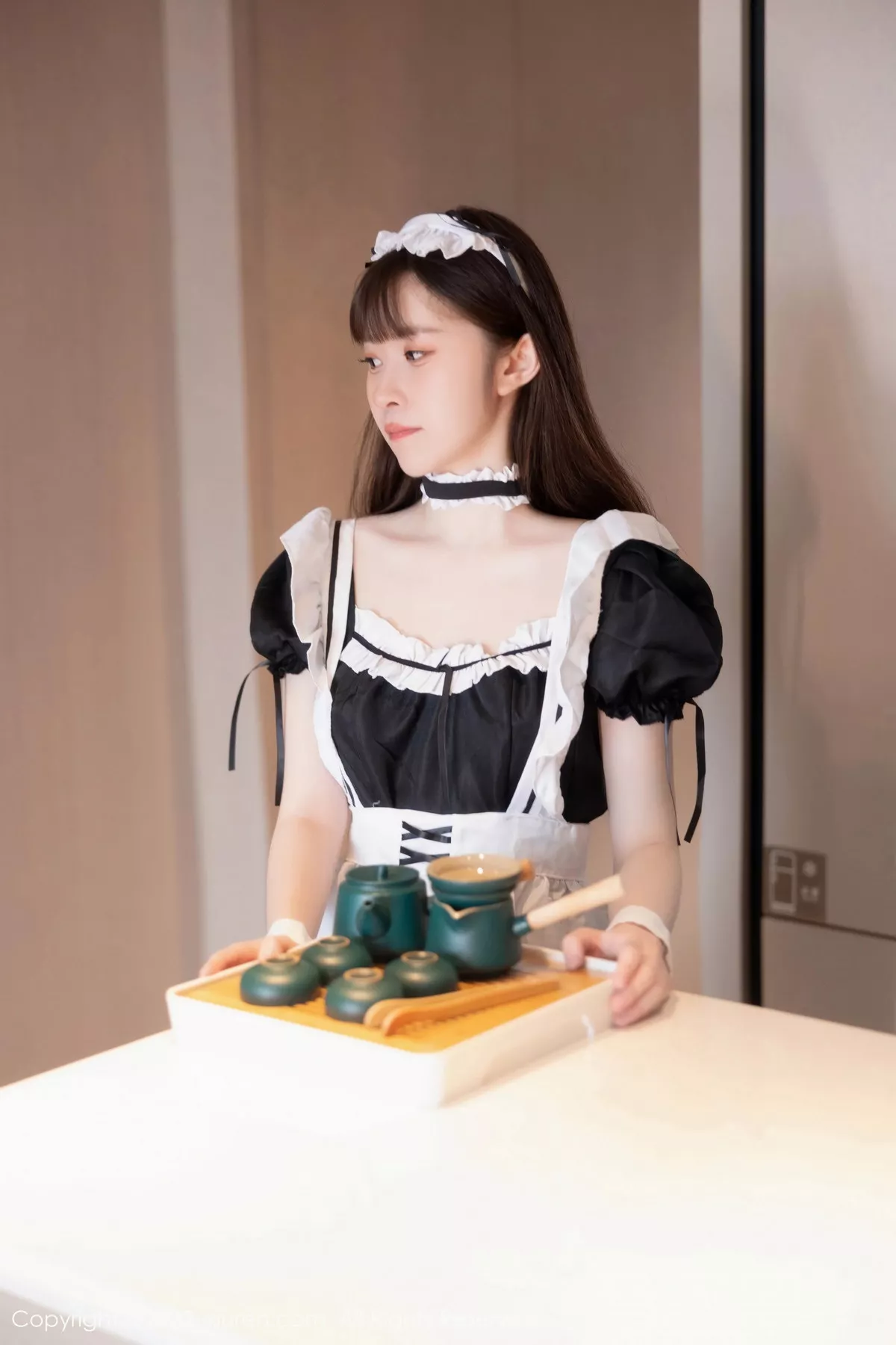 模特林悠悠性感黑色女仆服饰配黑色网格袜秀曼妙身姿诱惑写真84P-第2章-图片3