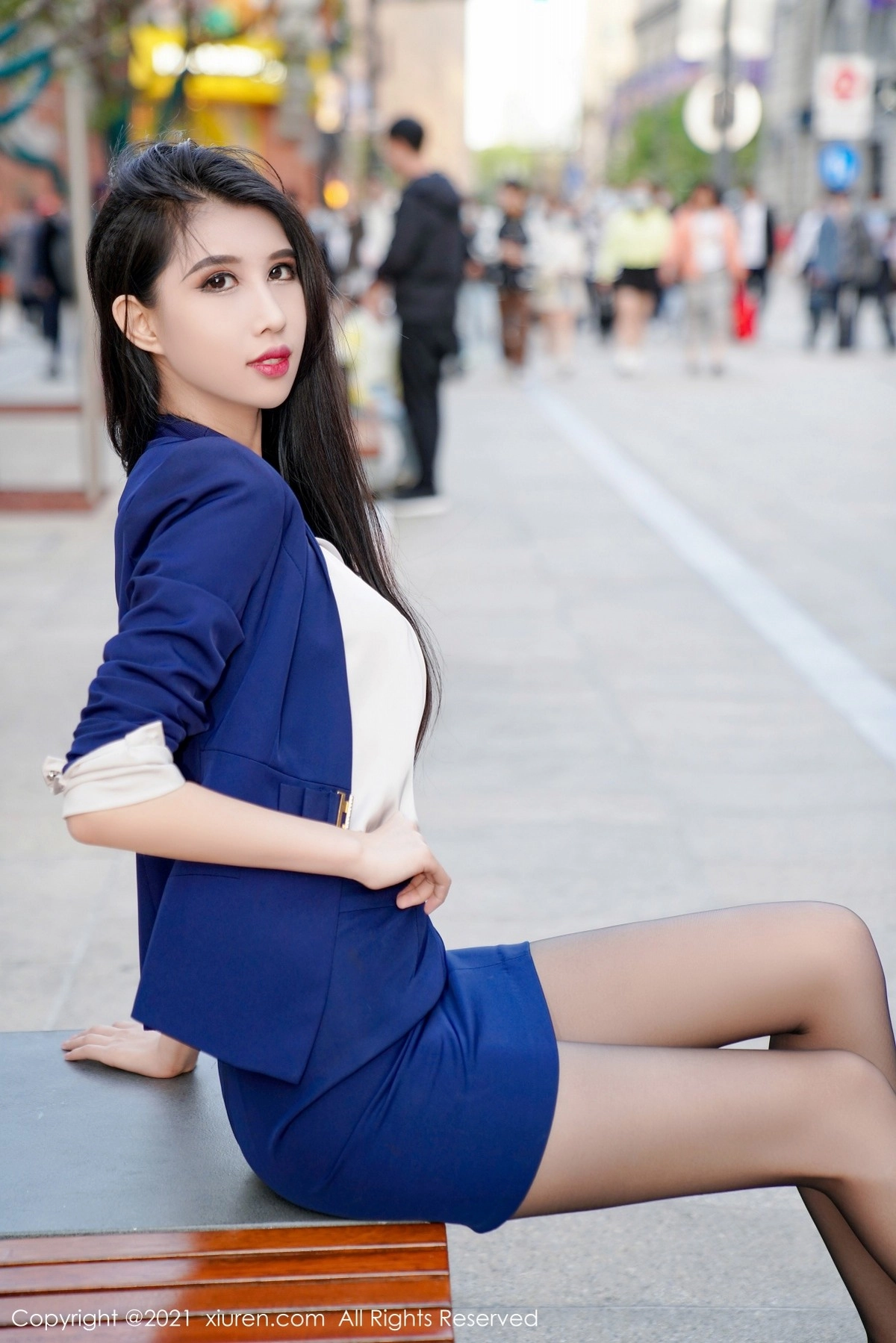 嫩模葛征北京旅拍职场制服街拍主题性感内衣秀高挑身材诱惑写真58P-第3章-图片3