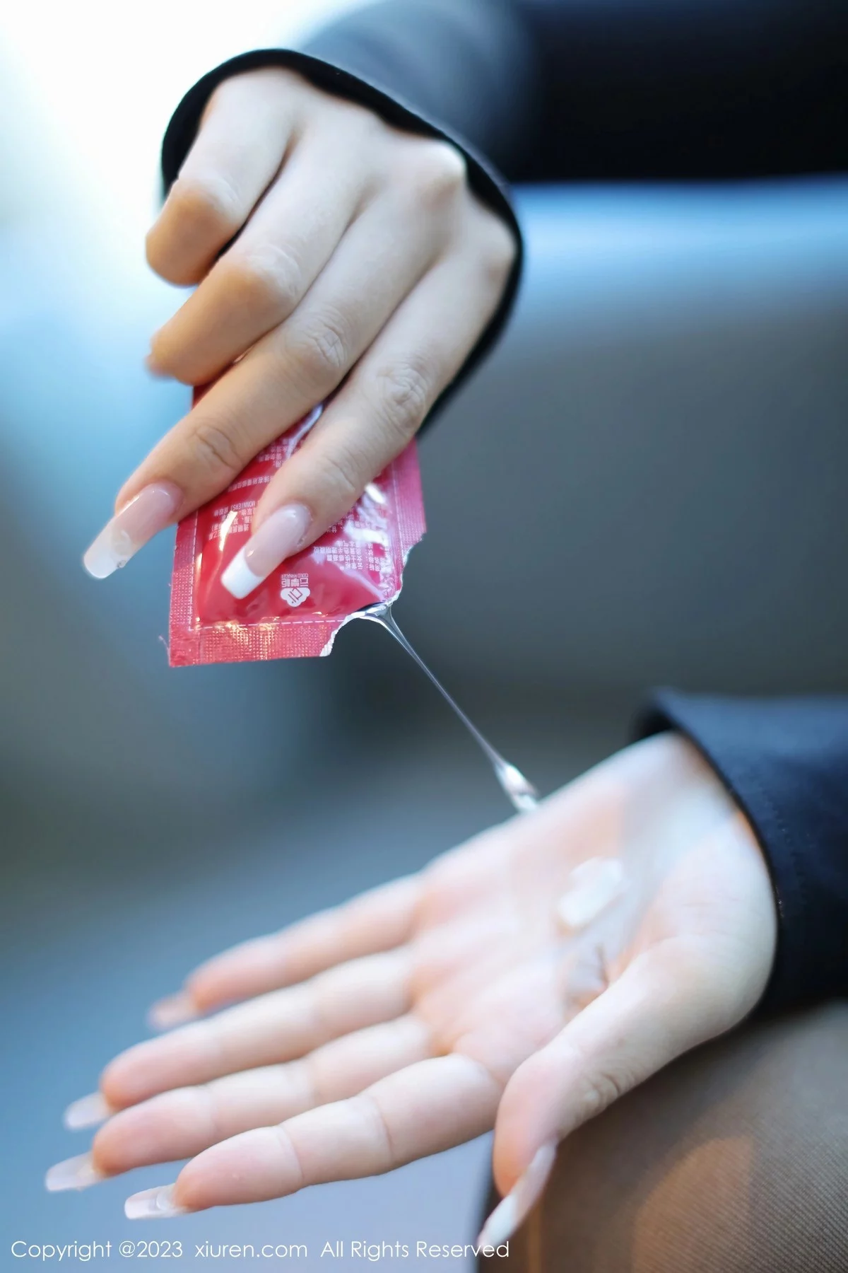 模特司柠性感黑色轻透高开叉服饰配黑丝袜秀曼妙身姿诱惑写真79P-第1章-图片3