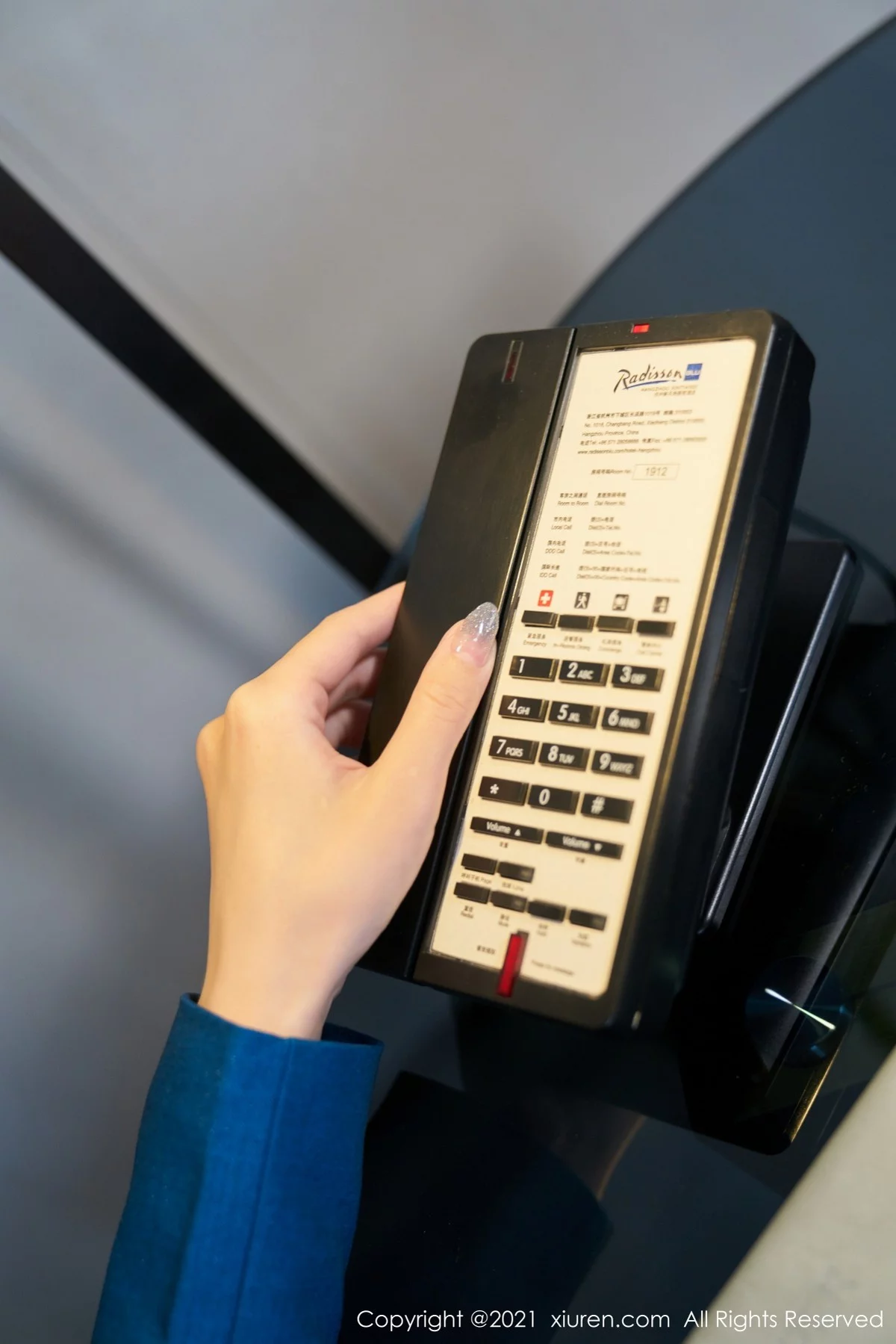 女神周于希Sandy杭州心愿旅拍上门补习主题秀完美身材诱惑写真85P-第1章-图片1