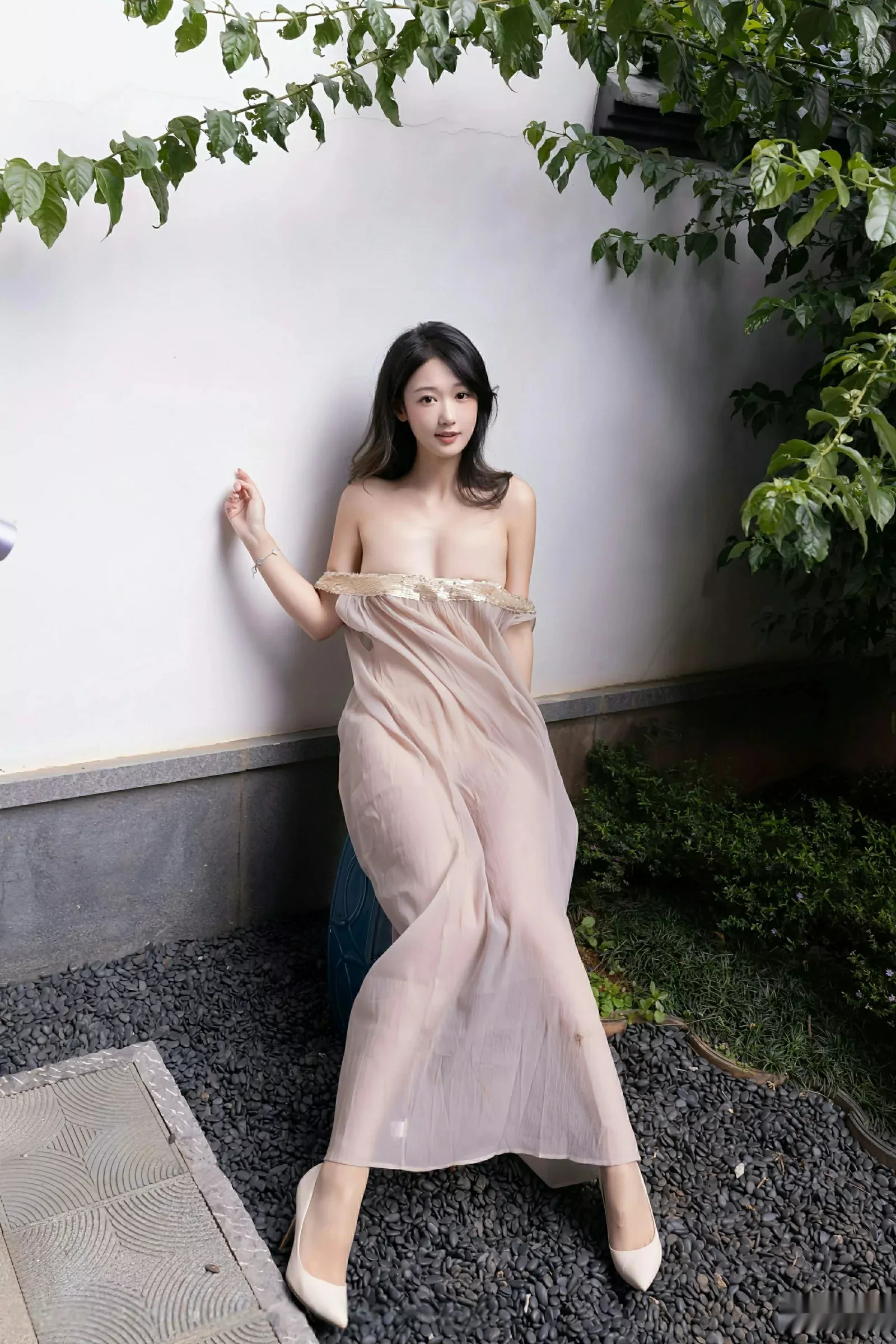 模特唐安琪性感浅色薄纱服饰配超薄肉丝秀曼妙身姿完美诱惑写真81P-第1章-图片4