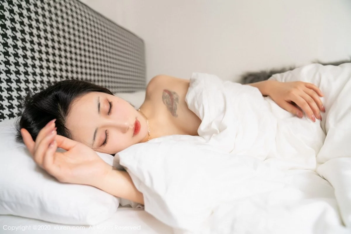 嫩模林子欣Freya心愿旅拍私房脱连身裙露性感内衣完美诱惑写真58P-第1章-图片1