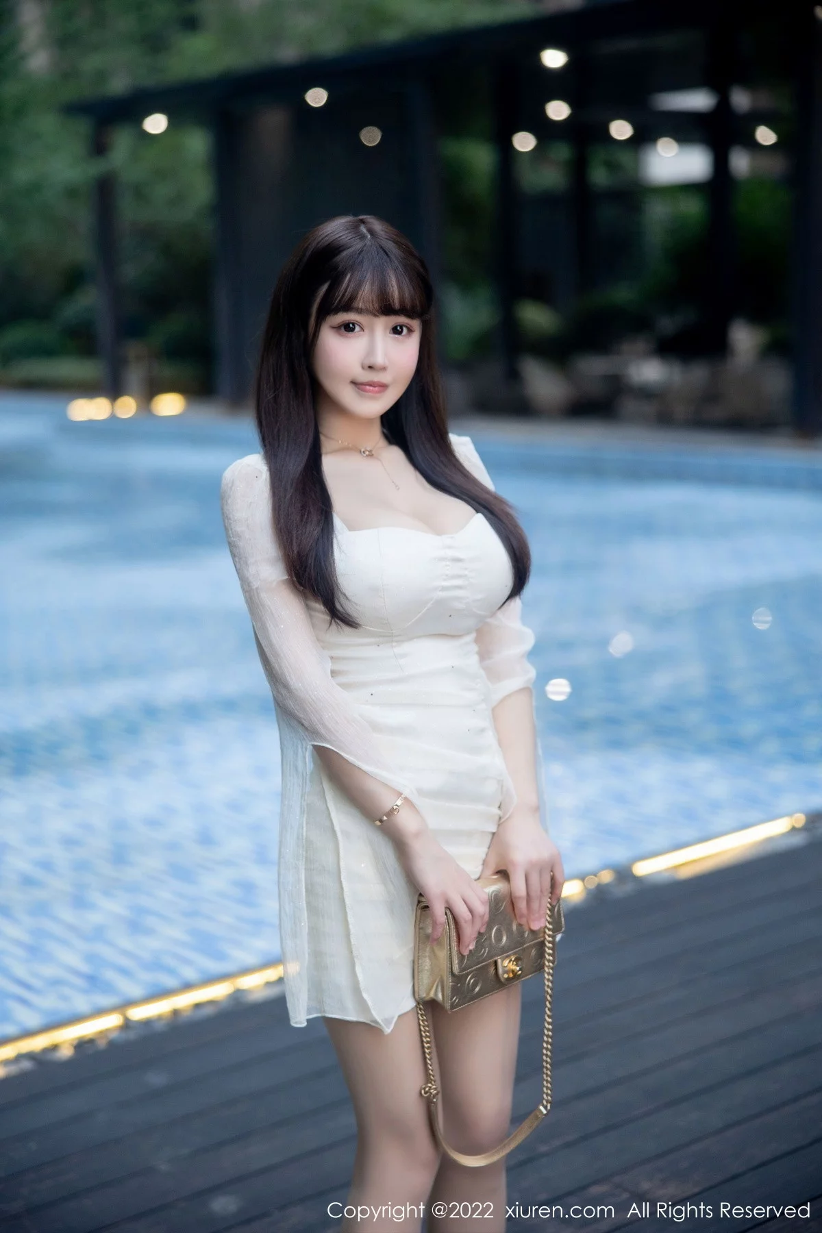 女神朱可儿Flora性感白色礼裙配超薄无内肉丝秀丰满身材诱惑写真75P-第1章-图片3