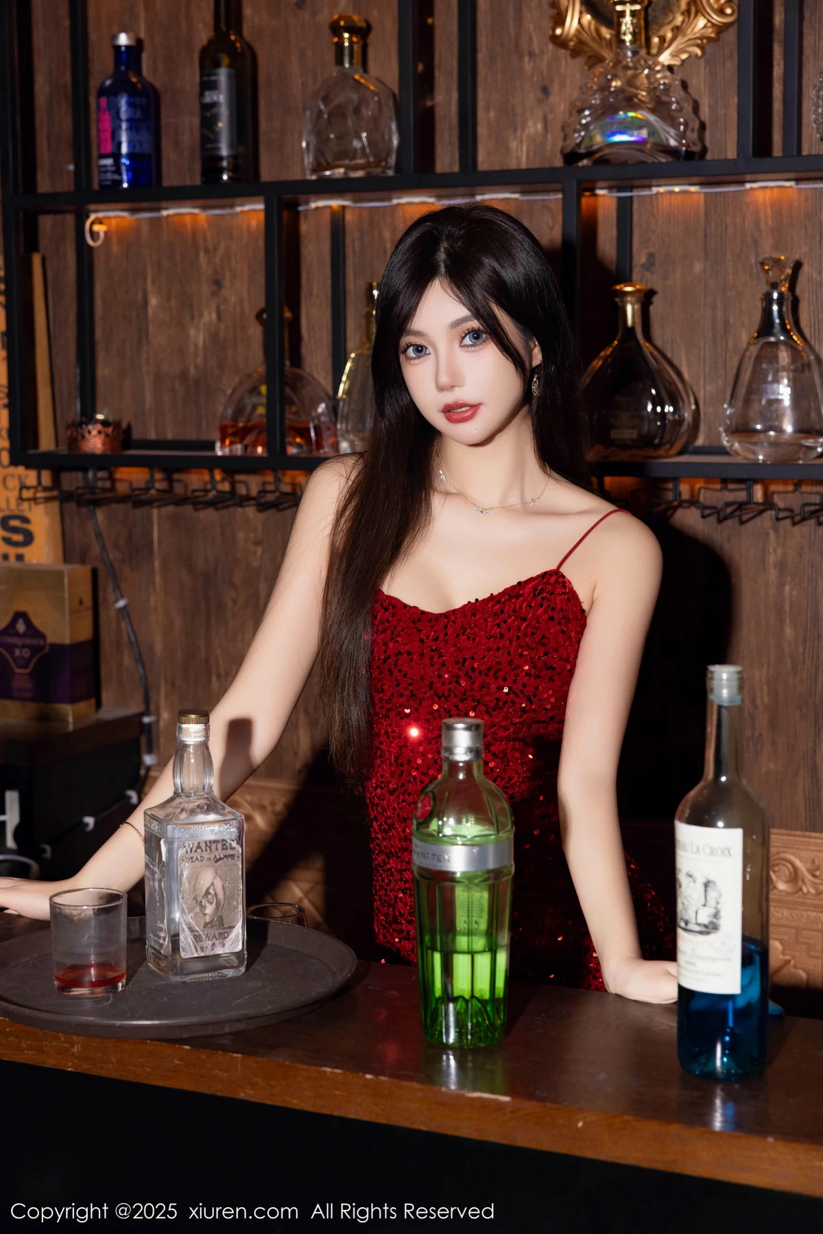 女神绮里嘉ula性感红色吊带短裙配超薄肉丝秀曼妙身姿诱惑写真82P-第1章-图片2