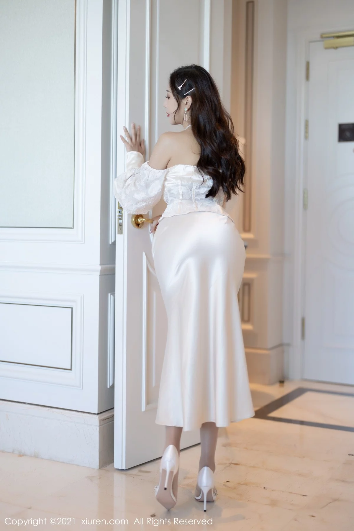 女神王馨瑶yanni深圳旅拍百变多姿服饰秀完美身材撩人诱惑写真97P-第1章-图片3