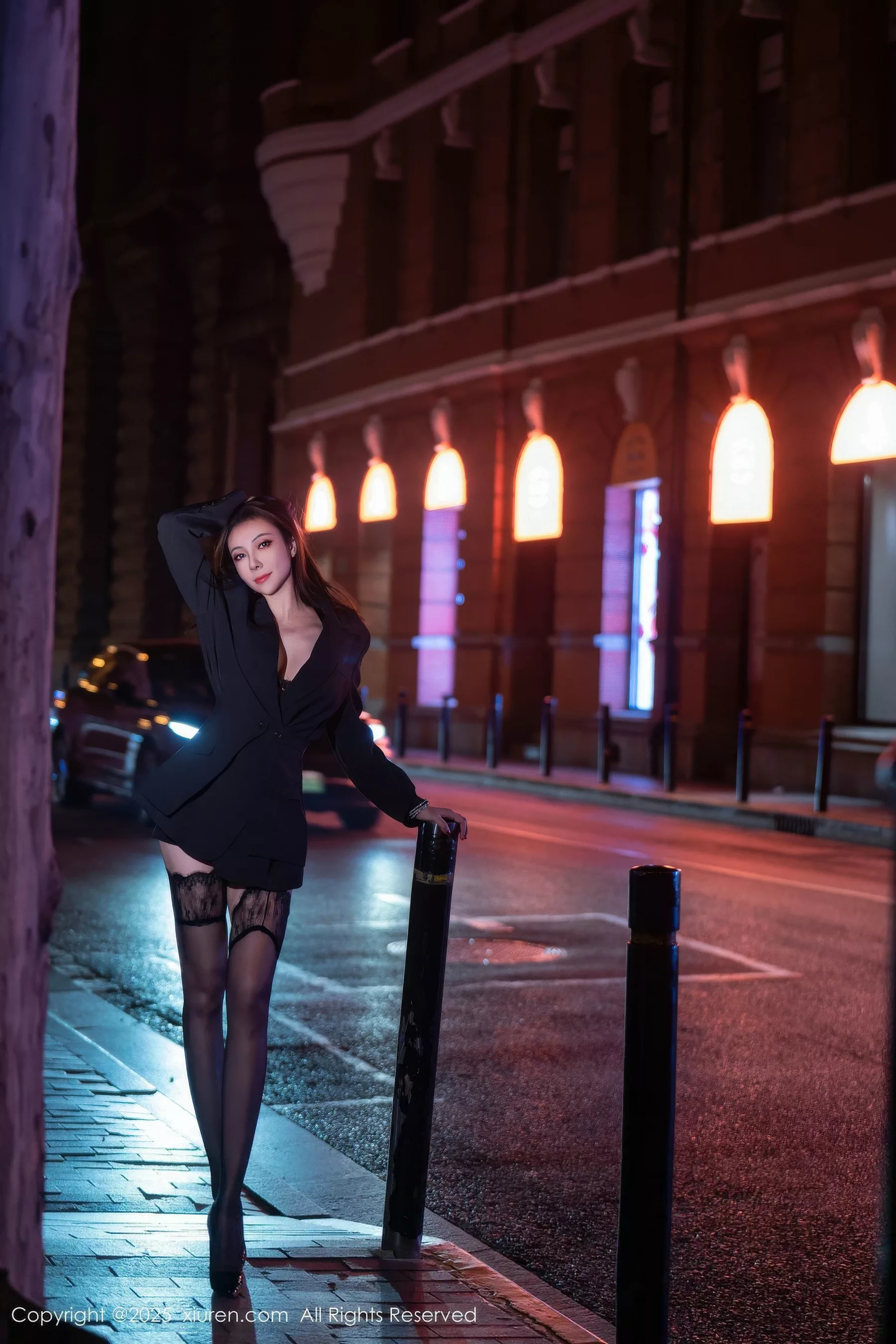 御姐果儿Victoria性感黑色皮质情趣服饰配黑丝吊袜极致魅惑写真72P-第1章-图片3