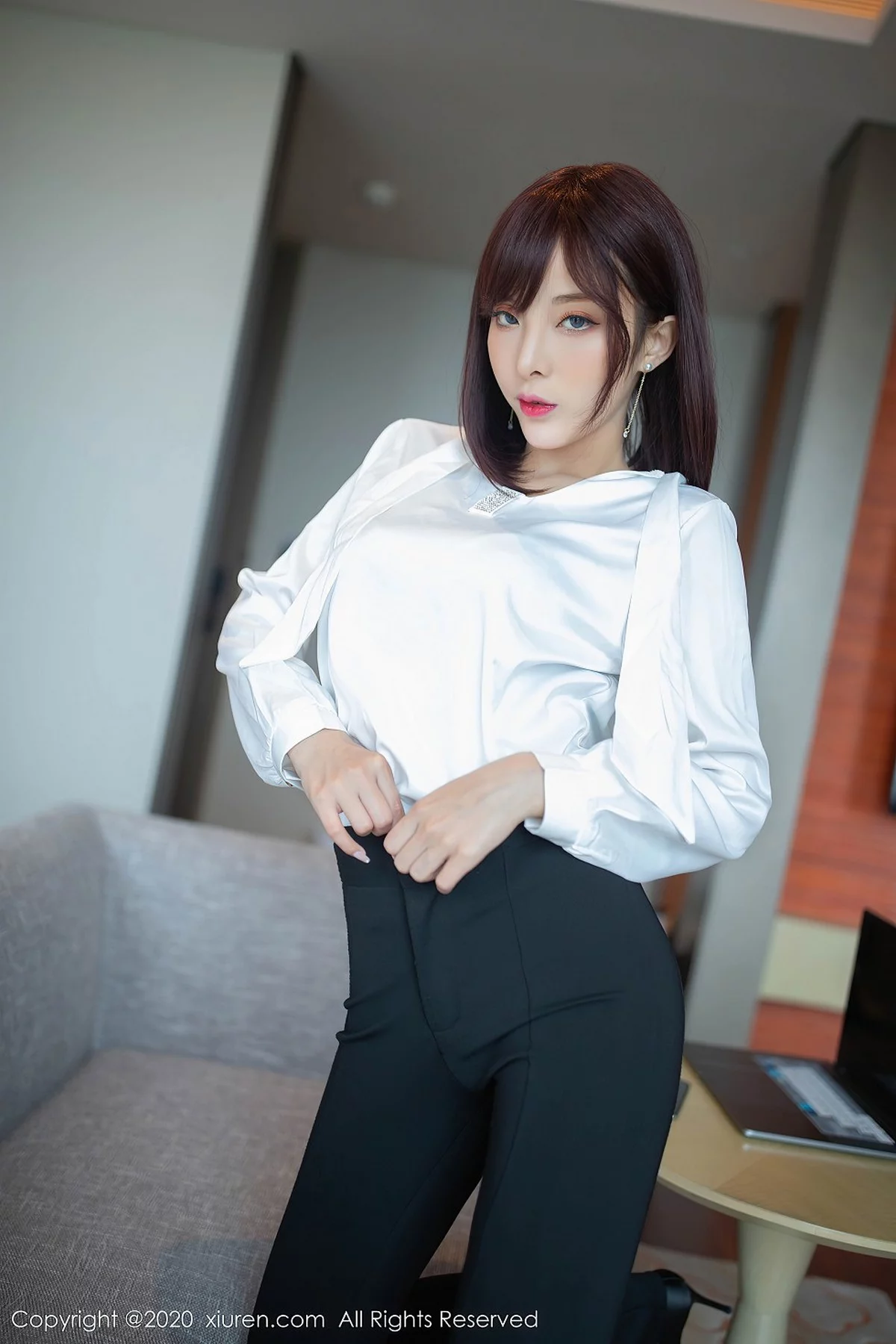 嫩模陈小喵员工特别福利主题性感内衣配无内黑丝裤袜诱惑写真47P-第4章-图片2