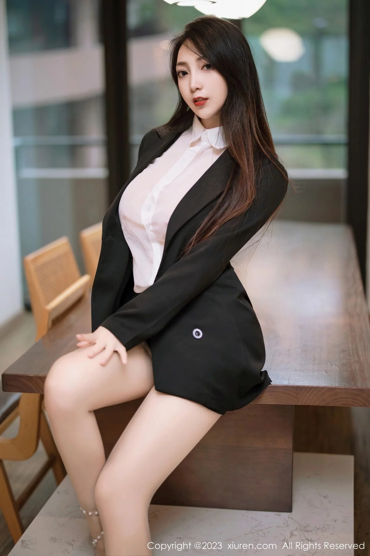 模特娇喘JC性感薄透白T配黑色短裙露超薄肉丝秀翘臀诱惑写真65P-第1章-图片3