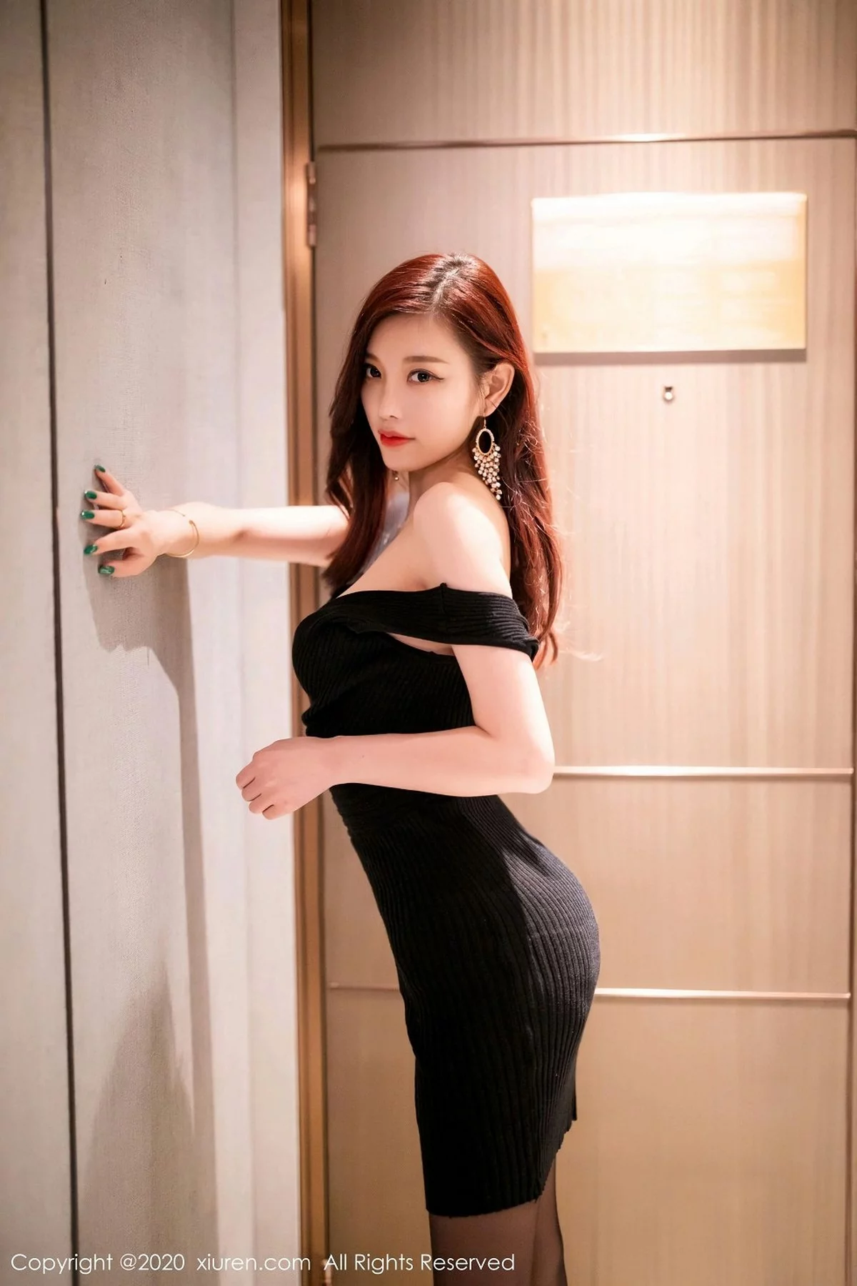 女神杨晨晨sugar私房床上性感黑色内衣配开档黑丝裤袜诱惑写真94P-第1章-图片3