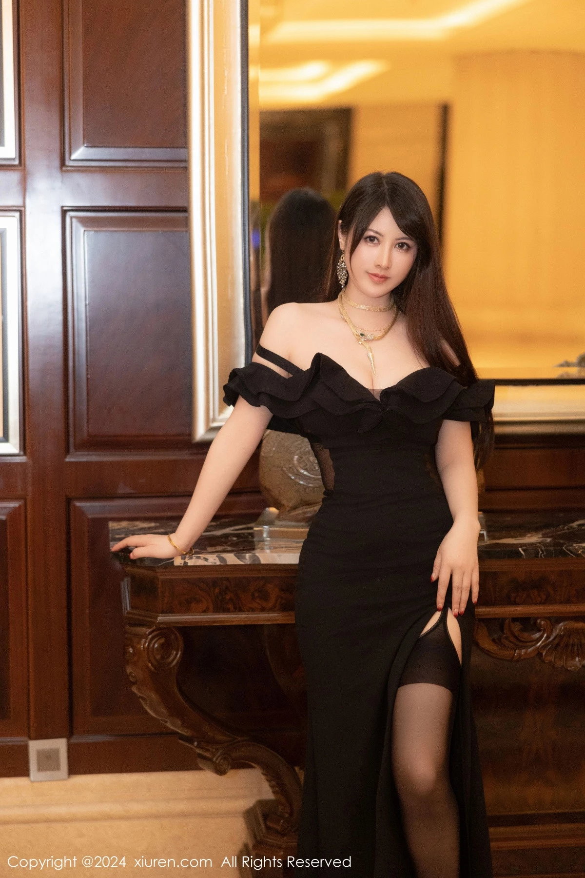 模特诗诗kiki性感黑色皮质连体内衣配黑丝吊袜秀丰腴身材诱惑写真81P-第1章-图片1