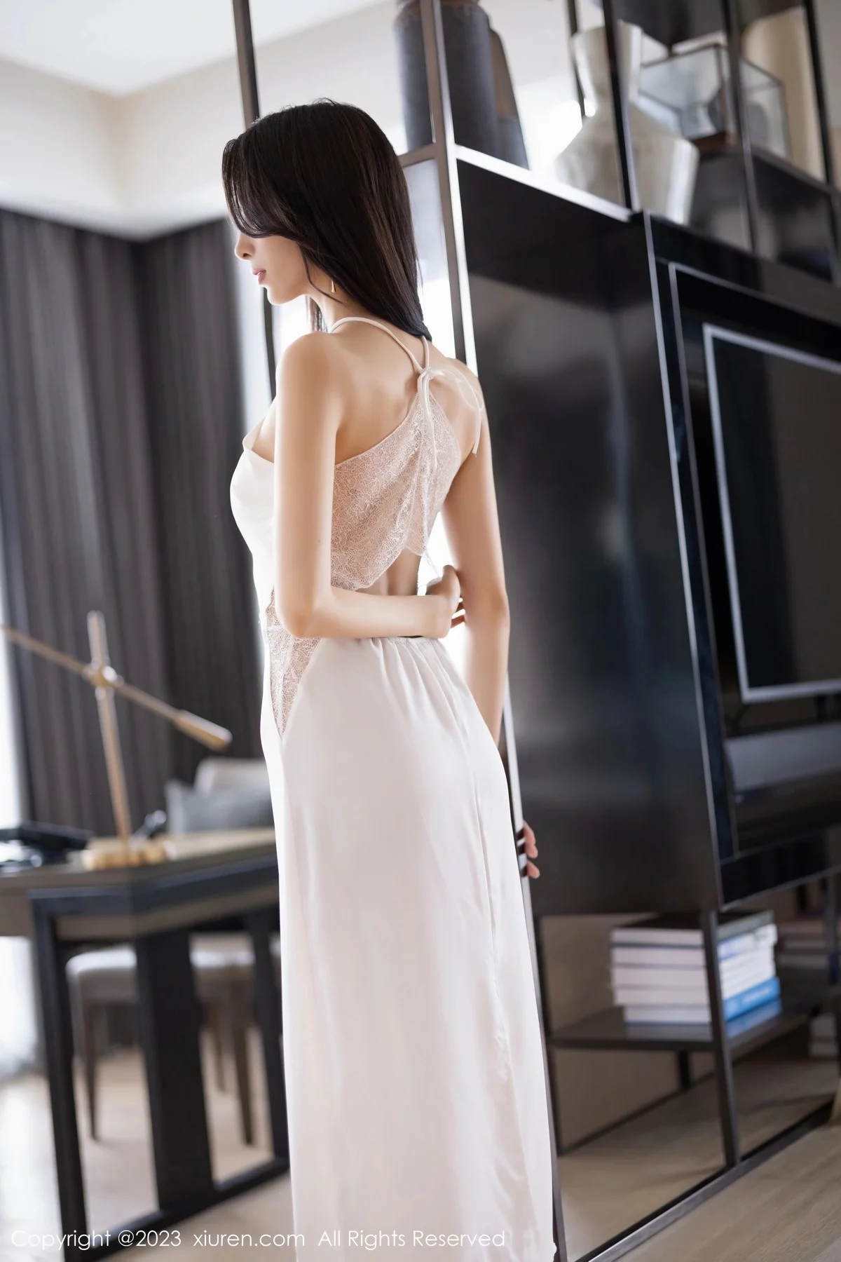 模特林乐一白色露肩连衣裙+性感网状链内衣秀惹火身材诱惑写真82P-第1章-图片3