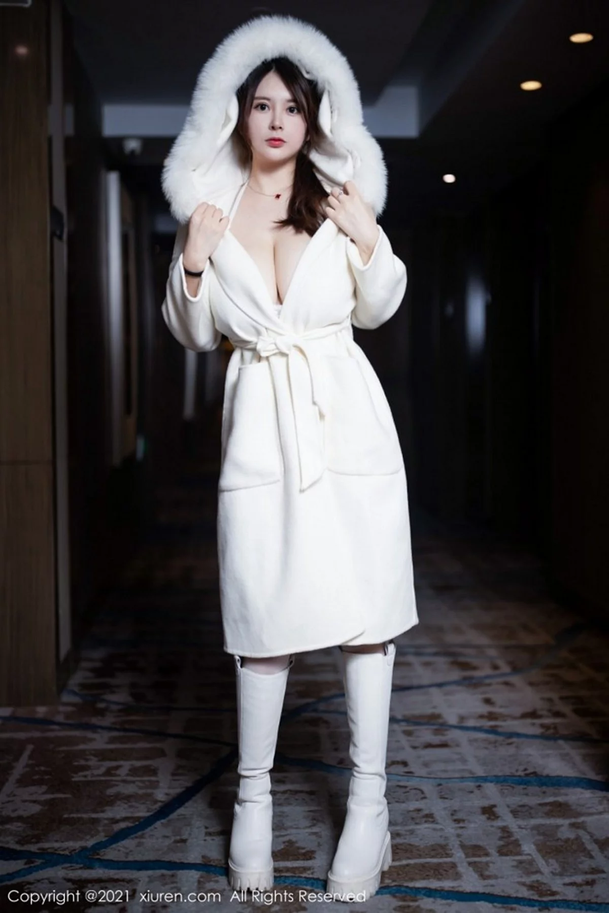 嫩模奶油妹妹精致镂空情趣内衣配蕾丝袜秀童颜巨乳极致诱惑写真45P-第1章-图片1