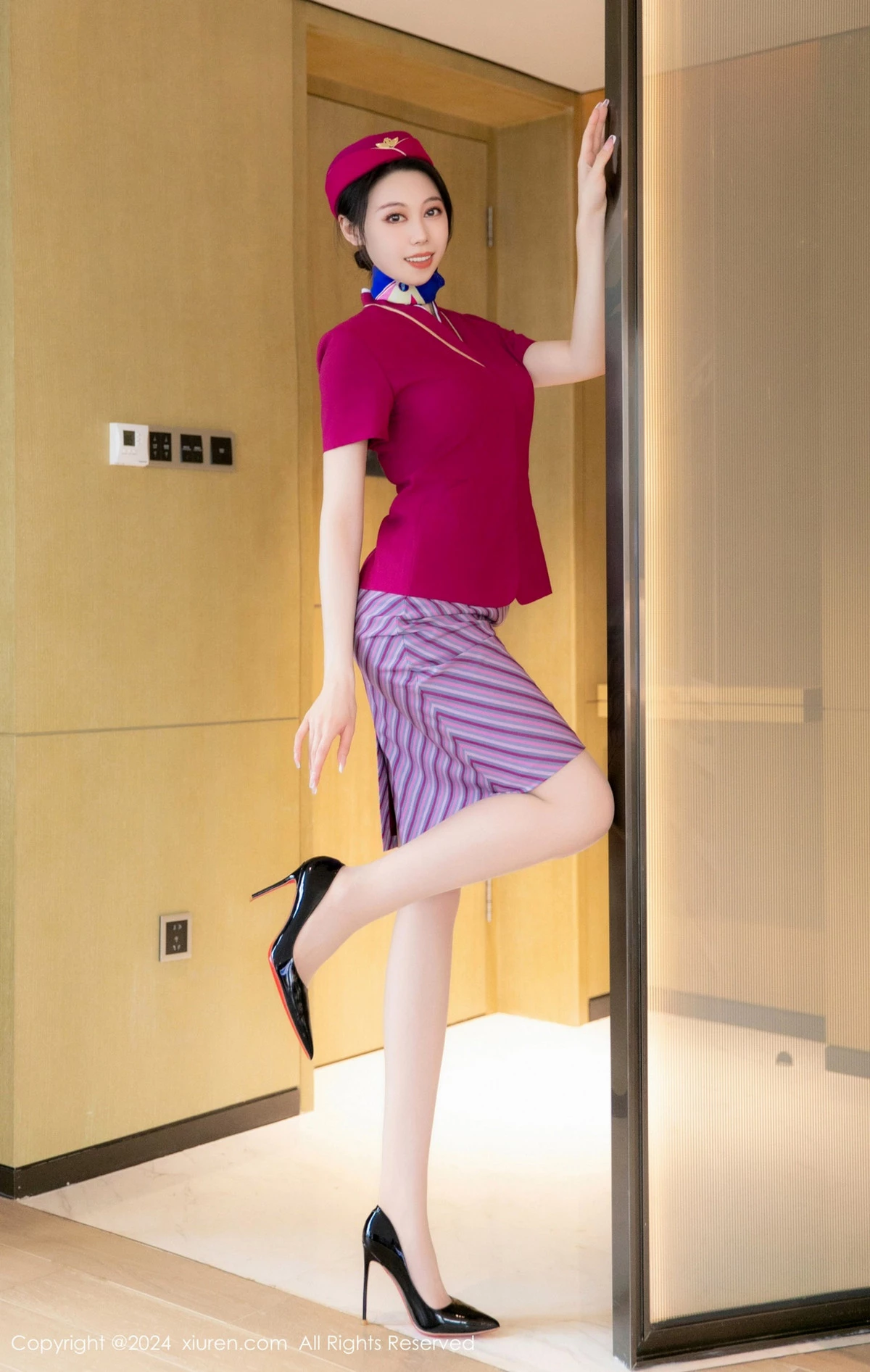 模特清妙性感空姐制服配超薄无内肉丝秀完美身材迷人美腿写真89P-第1章-图片3