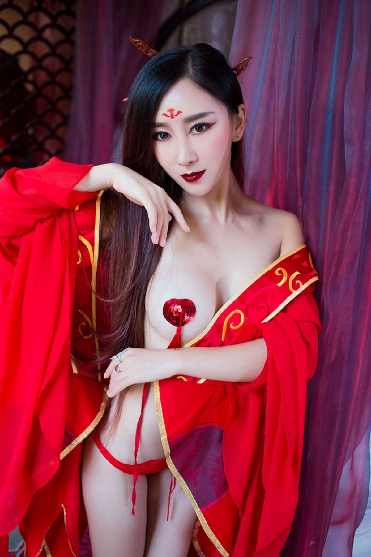 嫩模邹晶晶《花千骨魔化》COS七夕福利红色小内裤诱惑写真57P-第1章-图片2