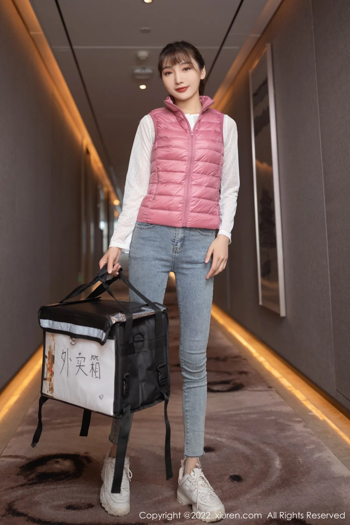 模特陆萱萱角色扮演主题私房脱牛仔裤露无内肉丝惹火诱惑写真91P-第1章-图片1