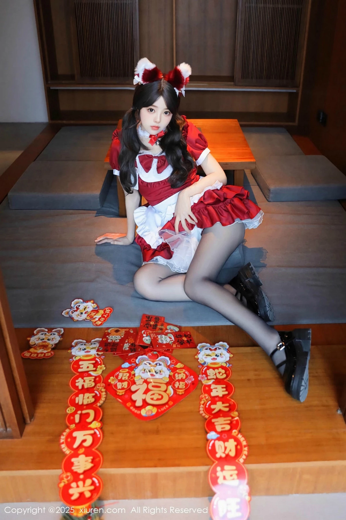 模特桃妖夭红色喜庆女仆服露红色内衣配超薄黑丝秀美腿诱惑写真87P-第6章-图片1