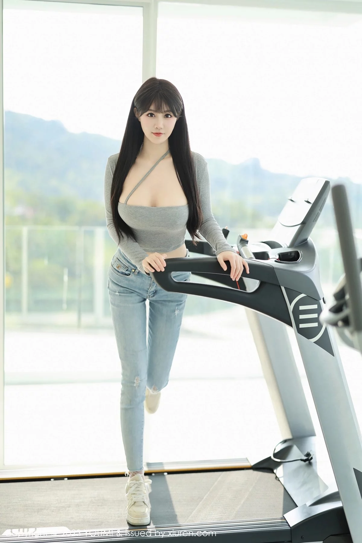 朱可儿-Vol.946_女神朱可儿Flora半脱牛仔裤露粉色圆点丝袜秀丰满身材诱惑写真92P-第1章-图片1