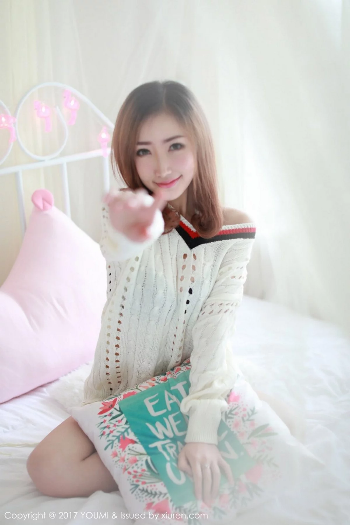 Yumi尤美-Vol.005_尤物嫩模Yumi尤美居家私房内衣系列+户外小清新性感写真46P-第1章-图片2