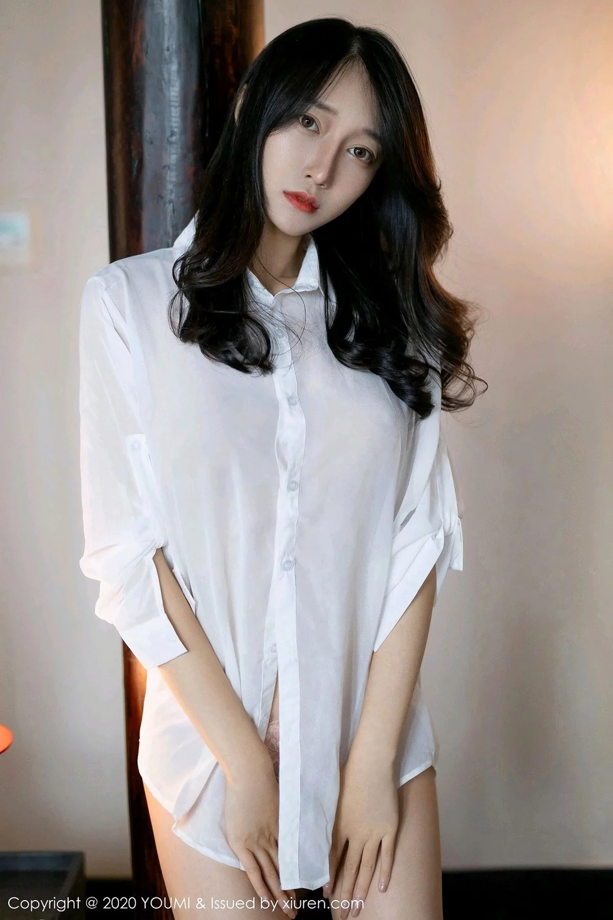 玥儿玥-Vol.560_丽质美人玥儿玥er杭州旅拍薄透白衬衫配蕾丝内裤撩人诱惑写真64P-第1章-图片2