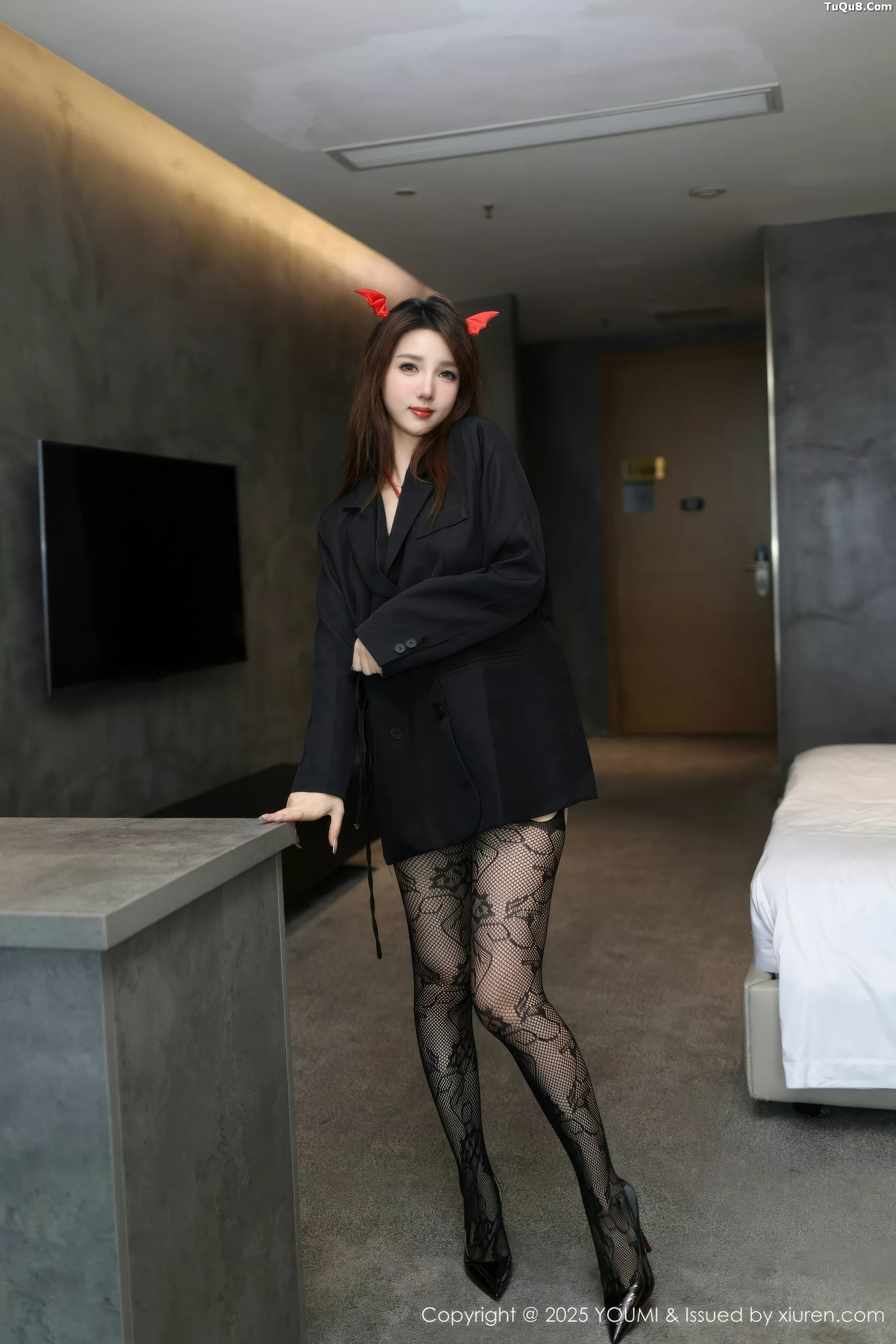 Twins-夭夭-Vol.1176_模特Twins-夭夭性感黑色情趣连体网袜秀惹火身材极致诱惑写真53P-第1章-图片4