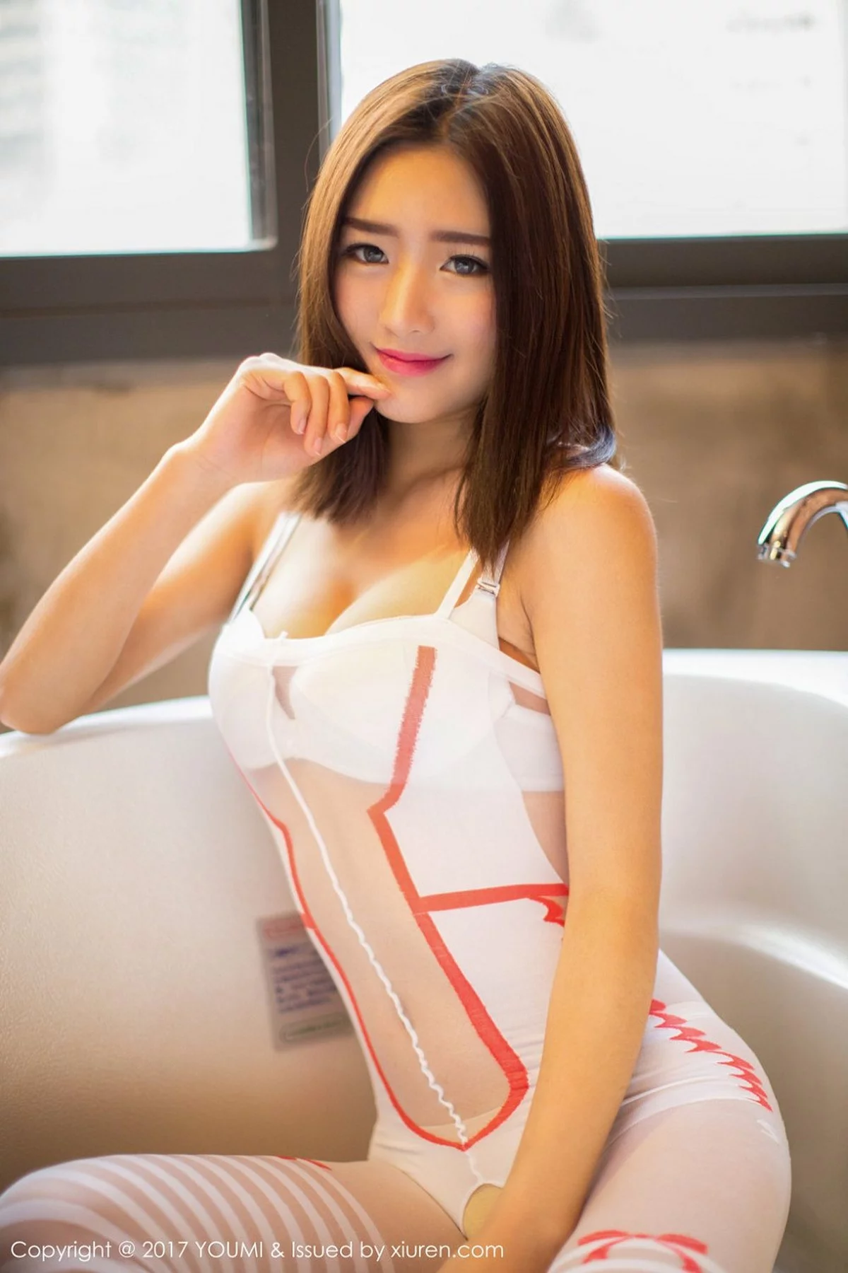 周琰琳-Vol.015_嫩模周琰琳LIN居家私房透视连体情趣衣秀完美身材诱惑写真48P-第1章-图片2