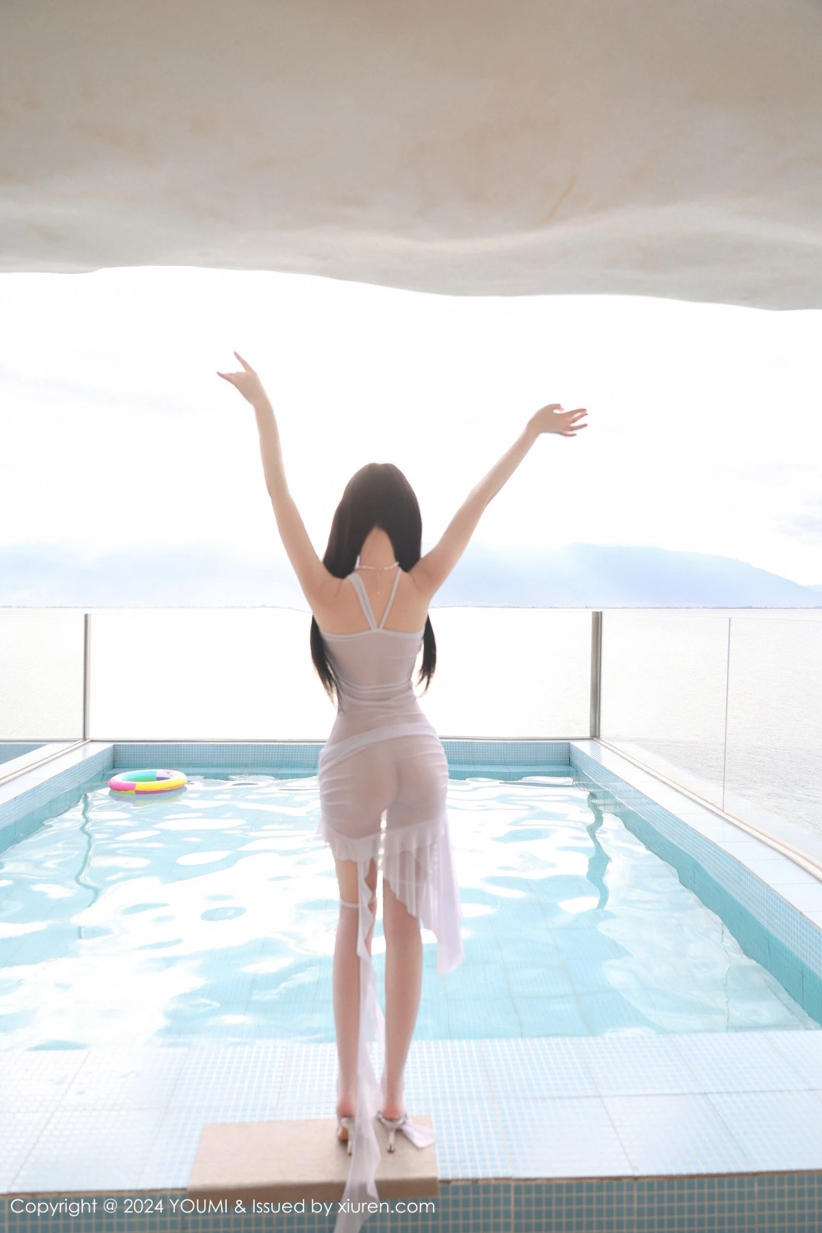 心上可-Vol.1097_女神心上可Flora性感白色轻透连衣短裙湿身秀丰满身材诱惑写真56P-第1章-图片3