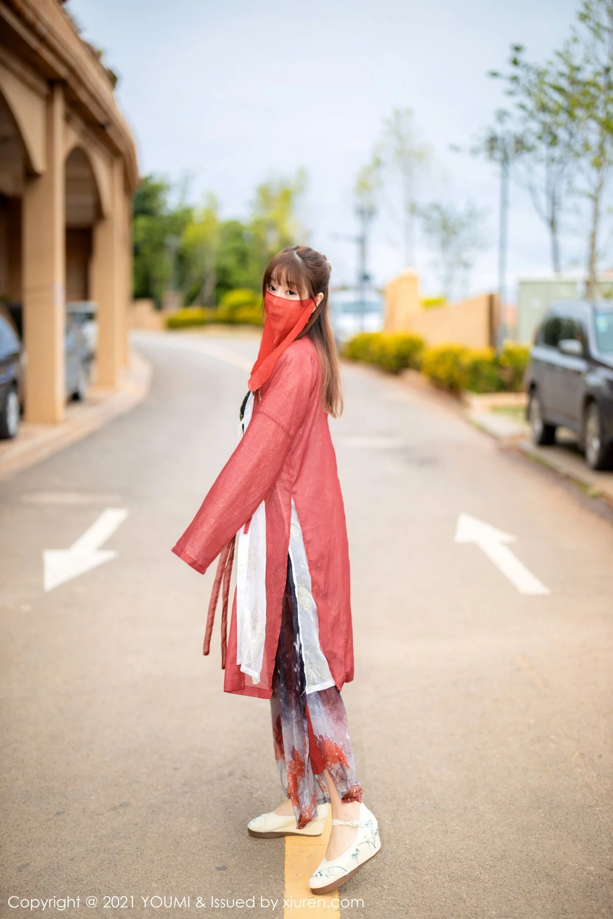 王雨纯-Vol.621_女神王雨纯大理旅拍异域风情服饰泳池里半脱撩人诱惑写真61P-第1章-图片1