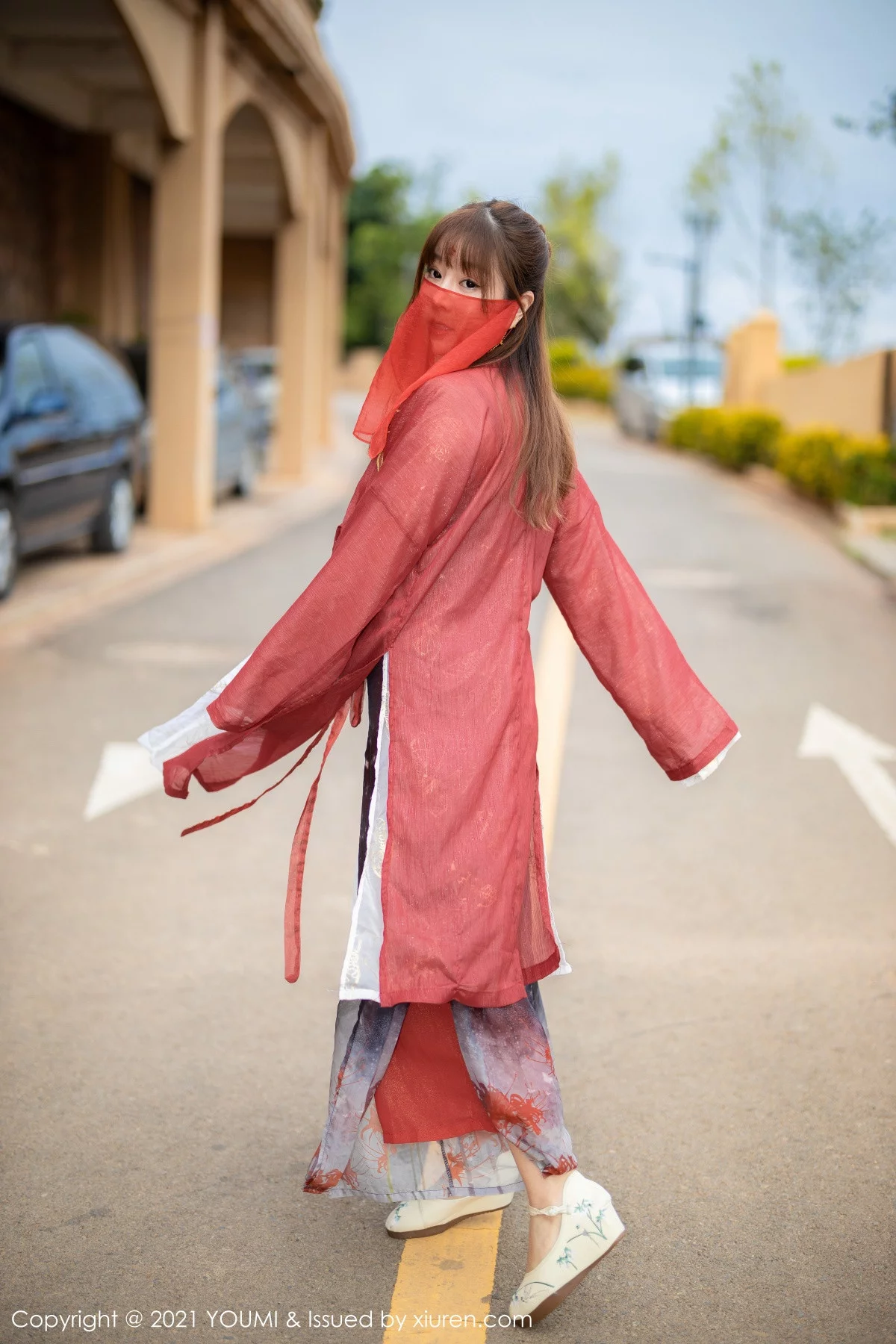 王雨纯-Vol.621_女神王雨纯大理旅拍异域风情服饰泳池里半脱撩人诱惑写真61P-第1章-图片3