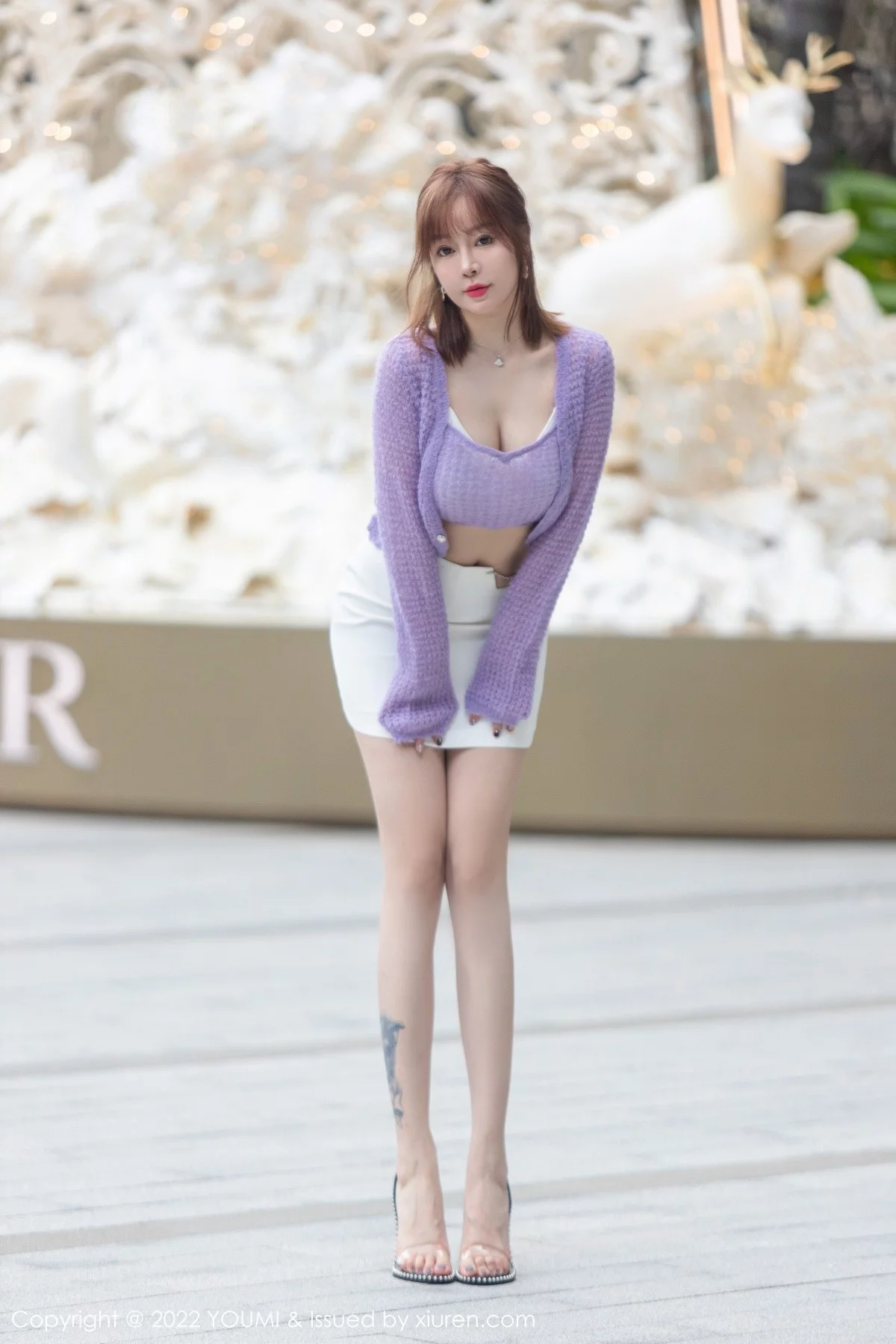 王雨纯-Vol.760_女神王雨纯三亚旅拍紫色缕空毛衣配白短裙秀丰满身材诱惑写真74P-第1章-图片1