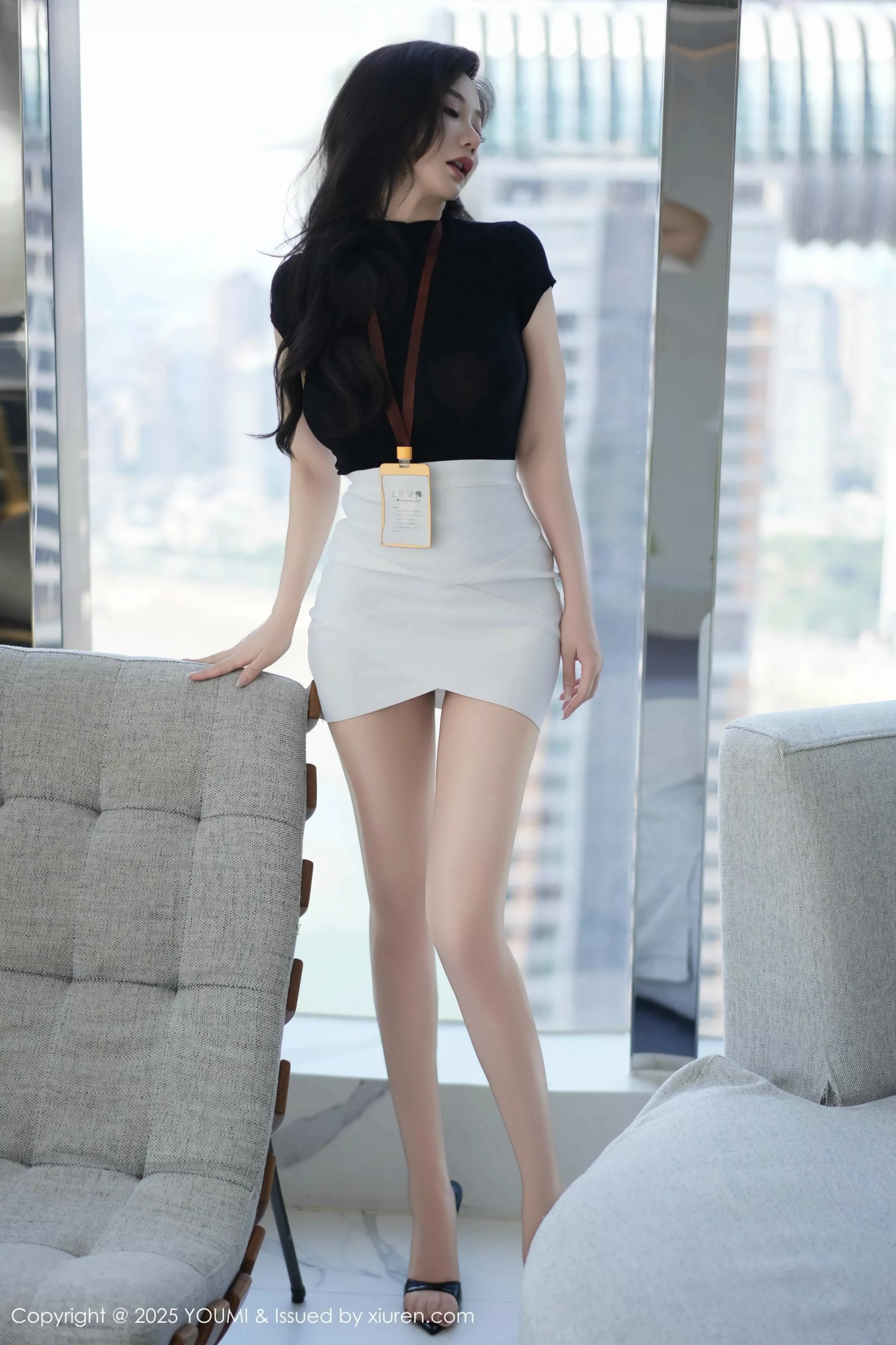 心妍小公主-Vol.1144_女神心妍小公主性感黑色OL服饰配超薄肉丝秀丰腴身材诱惑写真78P-第1章-图片2