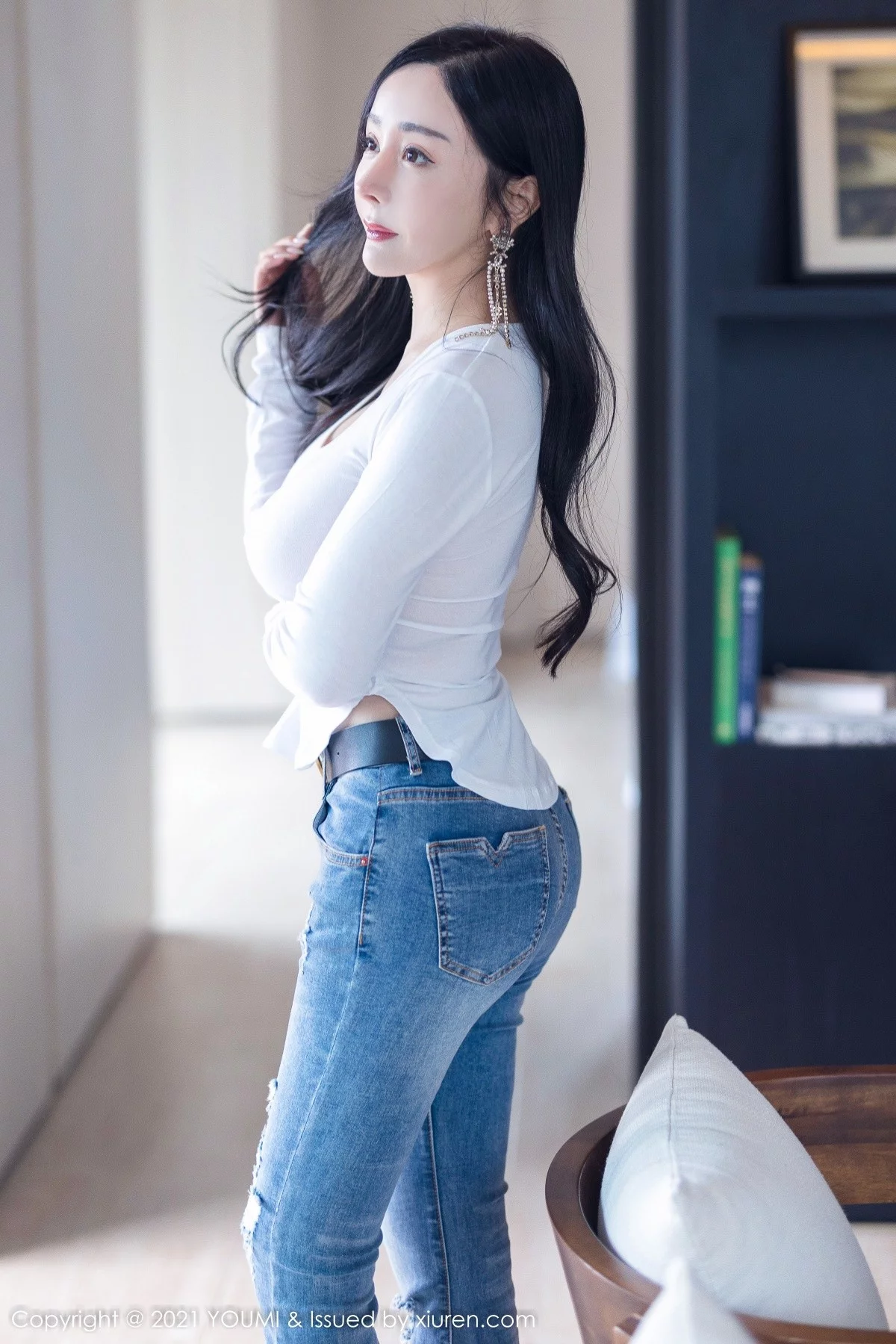 允爾-Vol.726_模特允爾私房白纱衣配牛仔裤半脱露豪乳真空激凸惹火诱惑写真68P-第1章-图片3